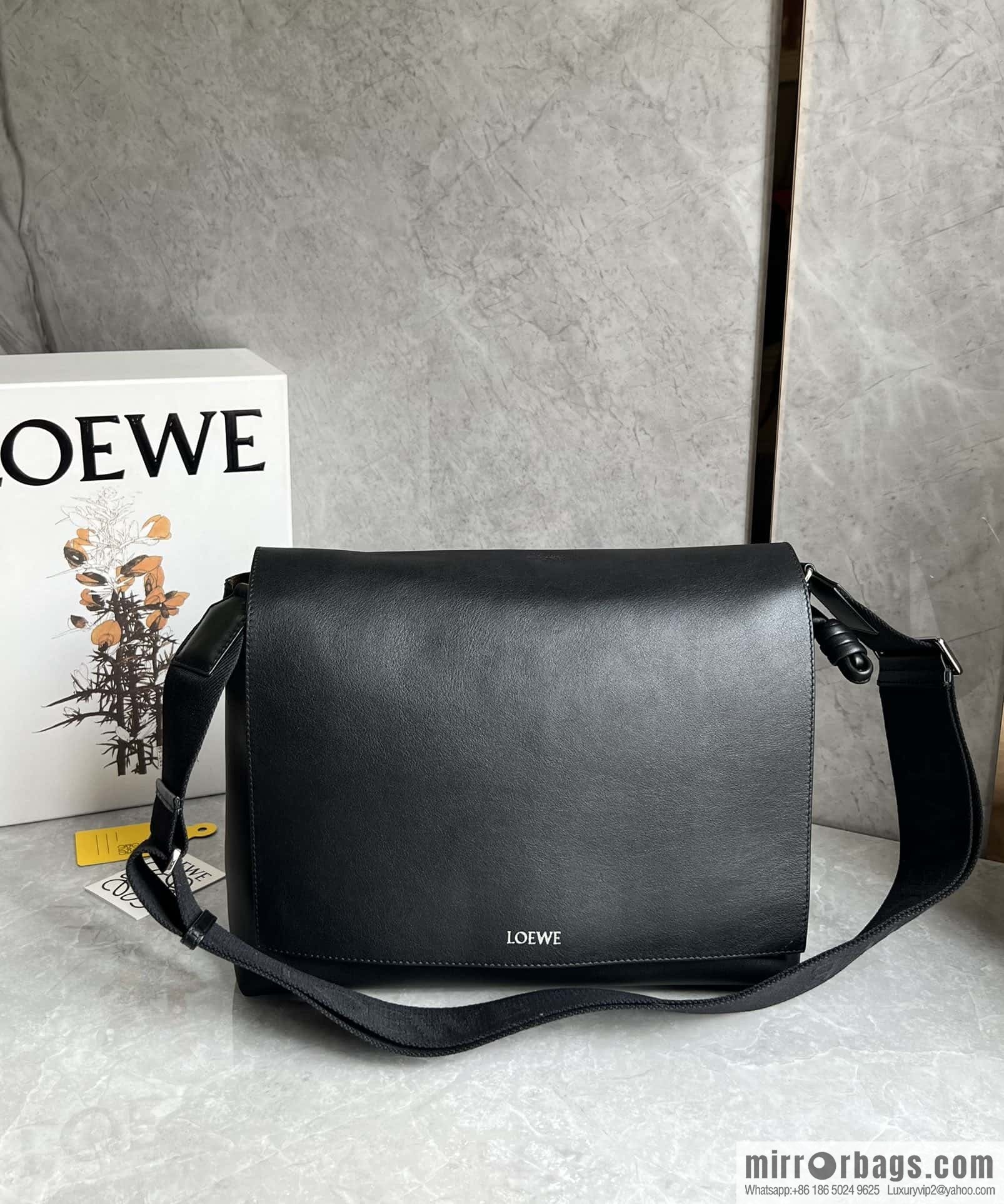 LOEWE Luo Jia 🌟 glossy soft cow leather Flamenco satchel messenger bag 0901 black