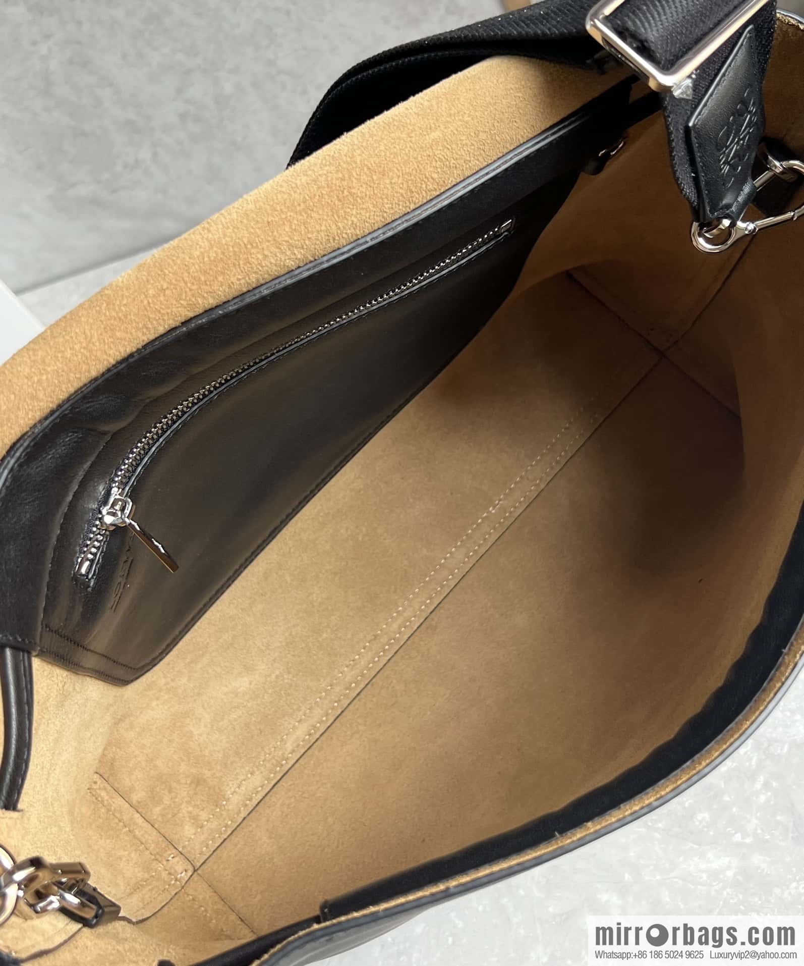 LOEWE Luo Jia 🌟 glossy soft cow leather Flamenco satchel messenger bag 0901 black