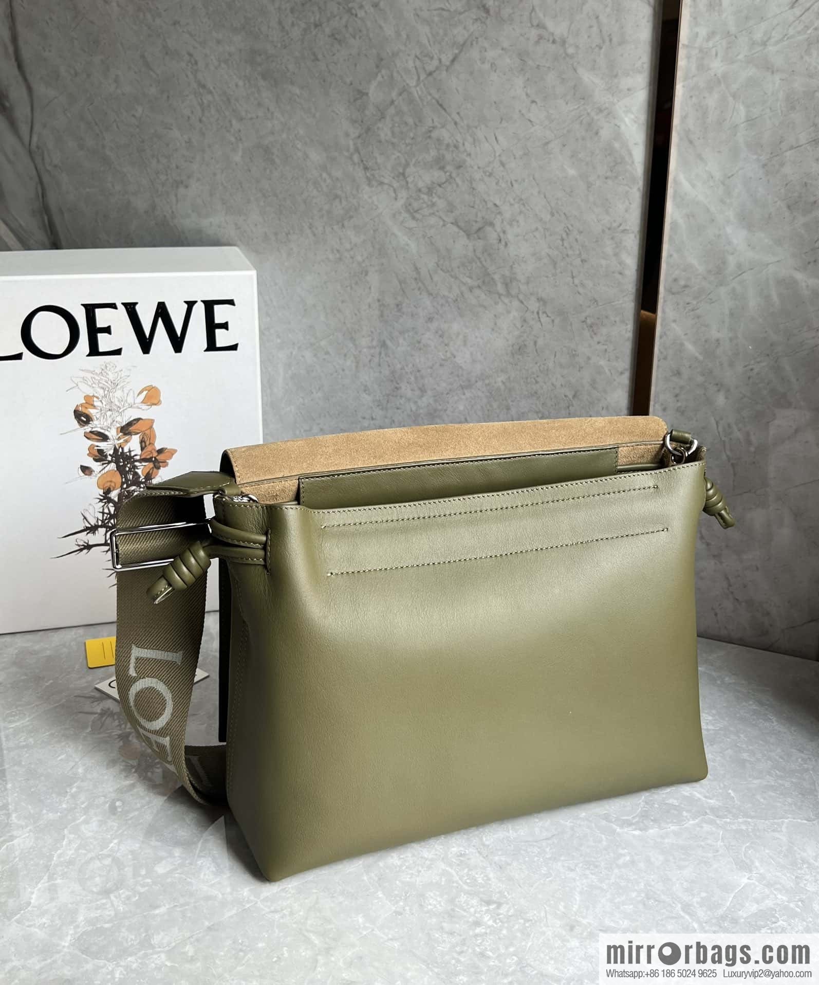 LOEWE Luo Jia 🌟 glossy soft cow leather Flamenco satchel messenger bag 0901 green