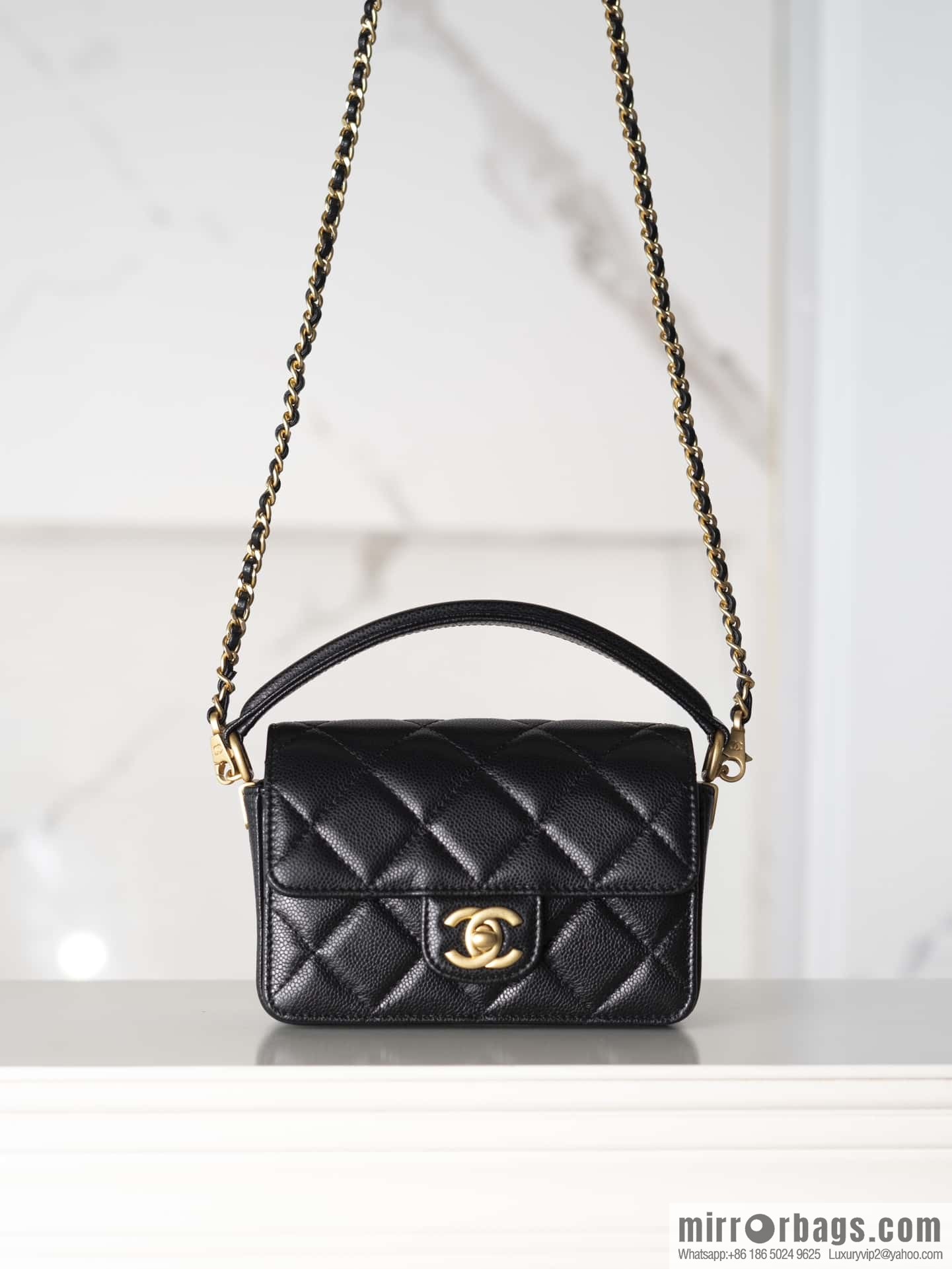 𝐂𝐇𝐀𝐍𝐄𝐋 24K CF Handle Cover Bag, Black Mini AS5164