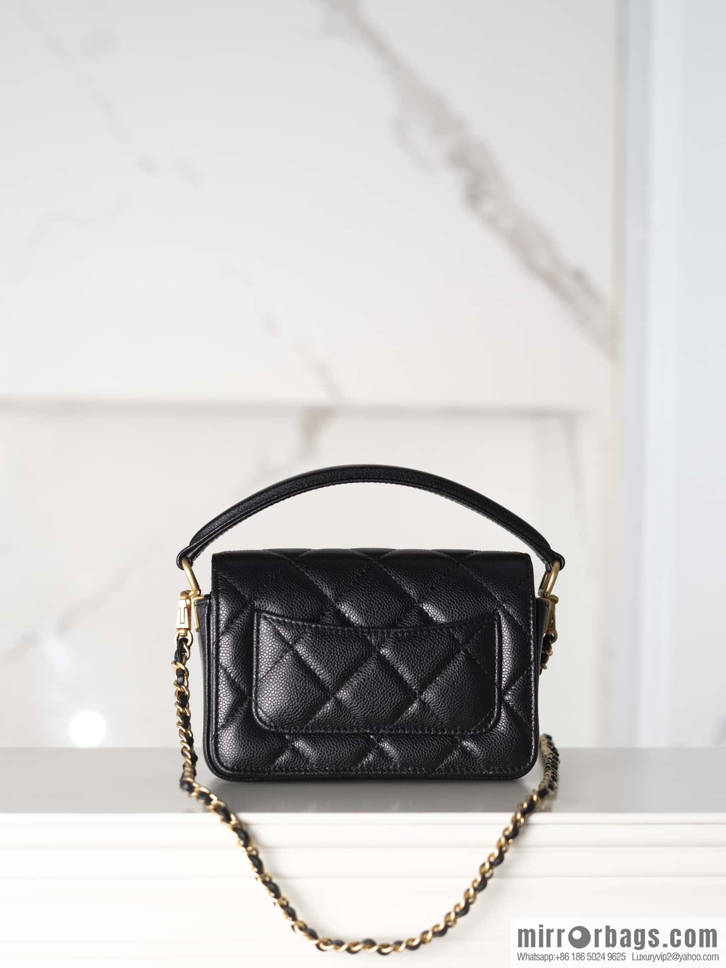 𝐂𝐇𝐀𝐍𝐄𝐋 24K CF Handle Cover Bag, Black Mini AS5164