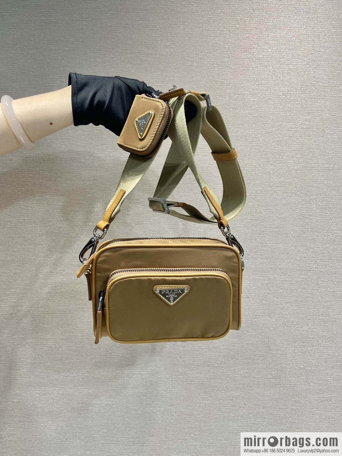 PRADA 🎉 new 🎉 2VH172 cork color🎉🎉