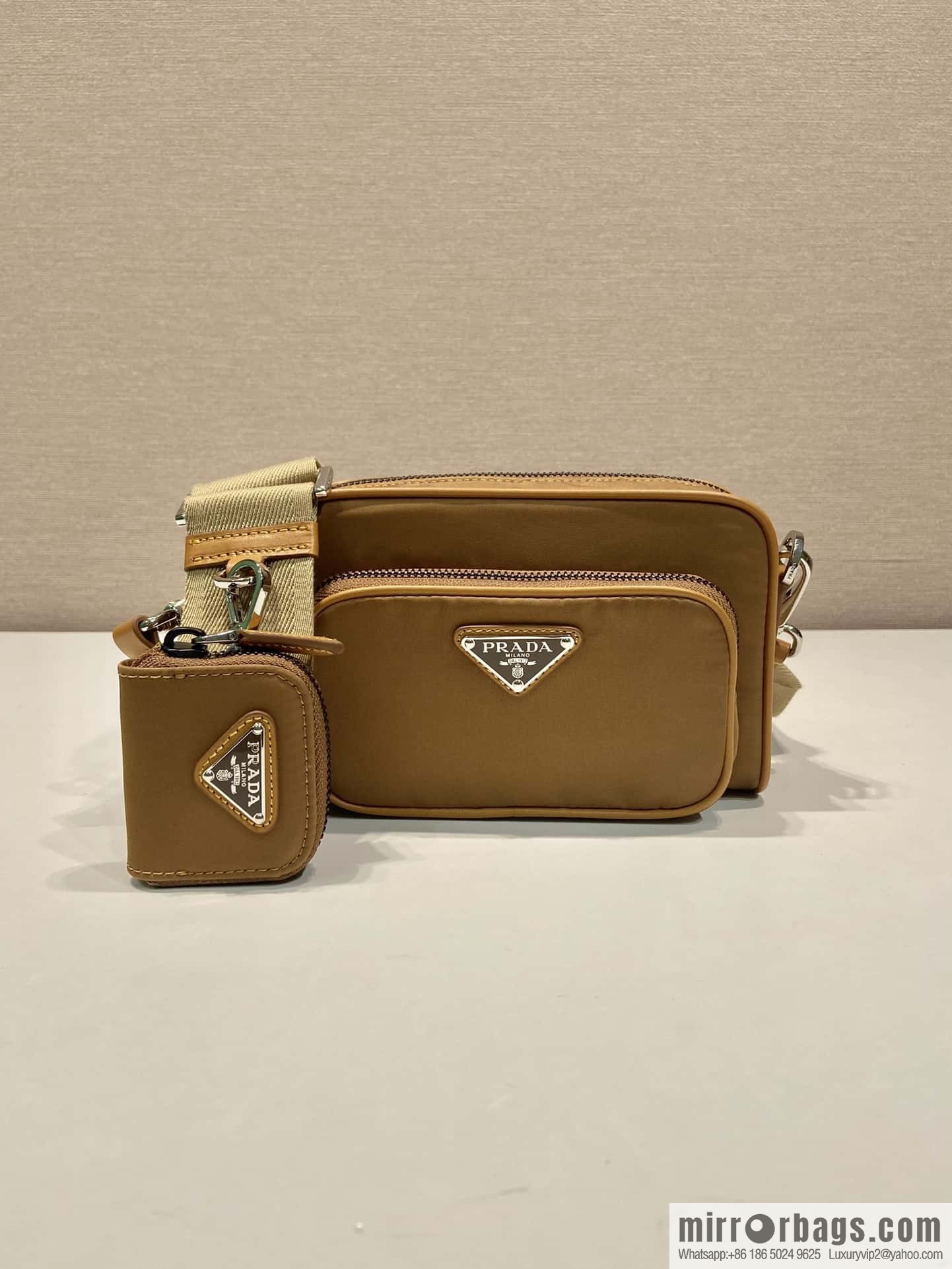 PRADA 🎉 new 🎉 2VH172 cork color🎉🎉