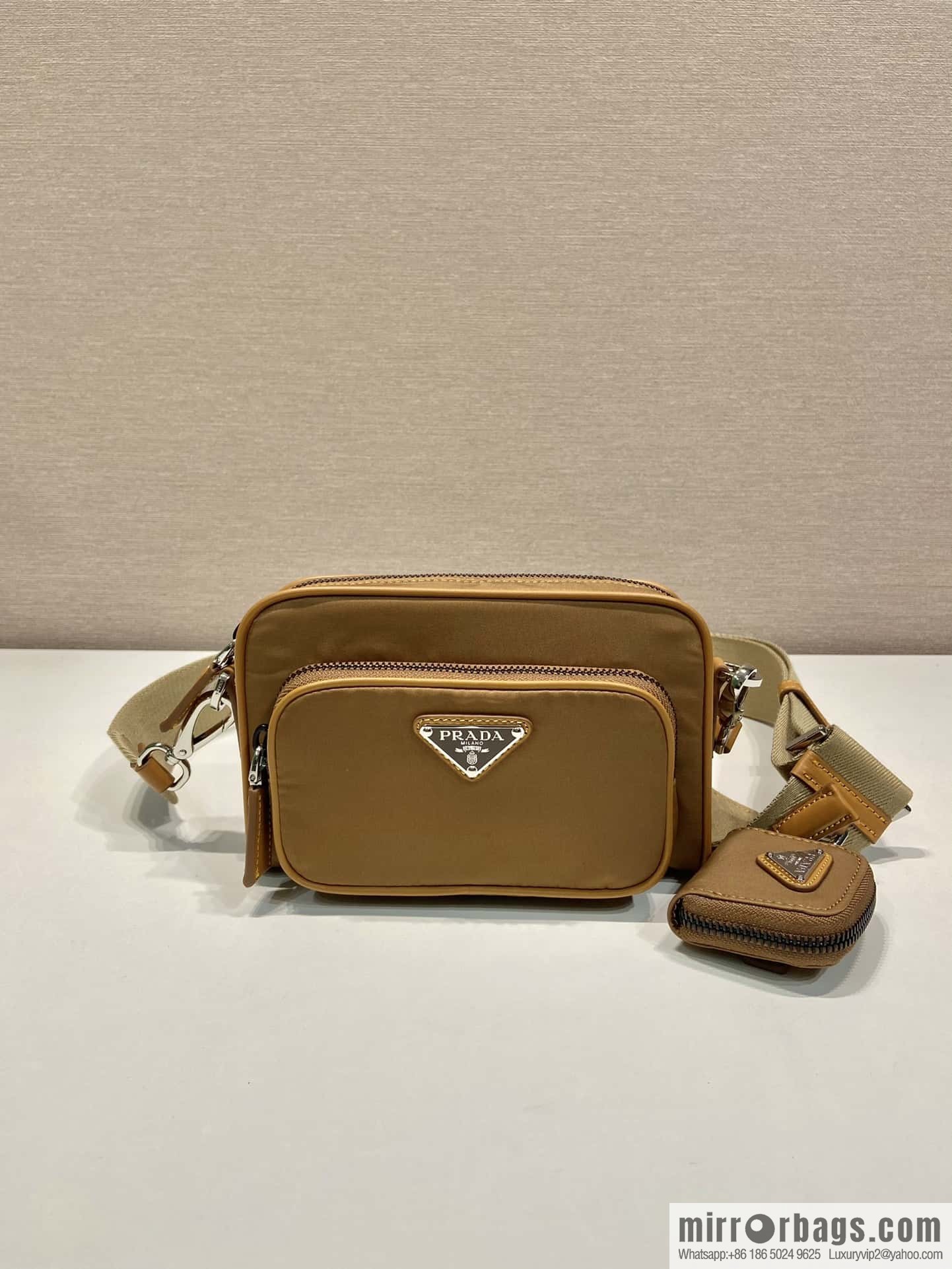 PRADA 🎉 new 🎉 2VH172 cork color🎉🎉