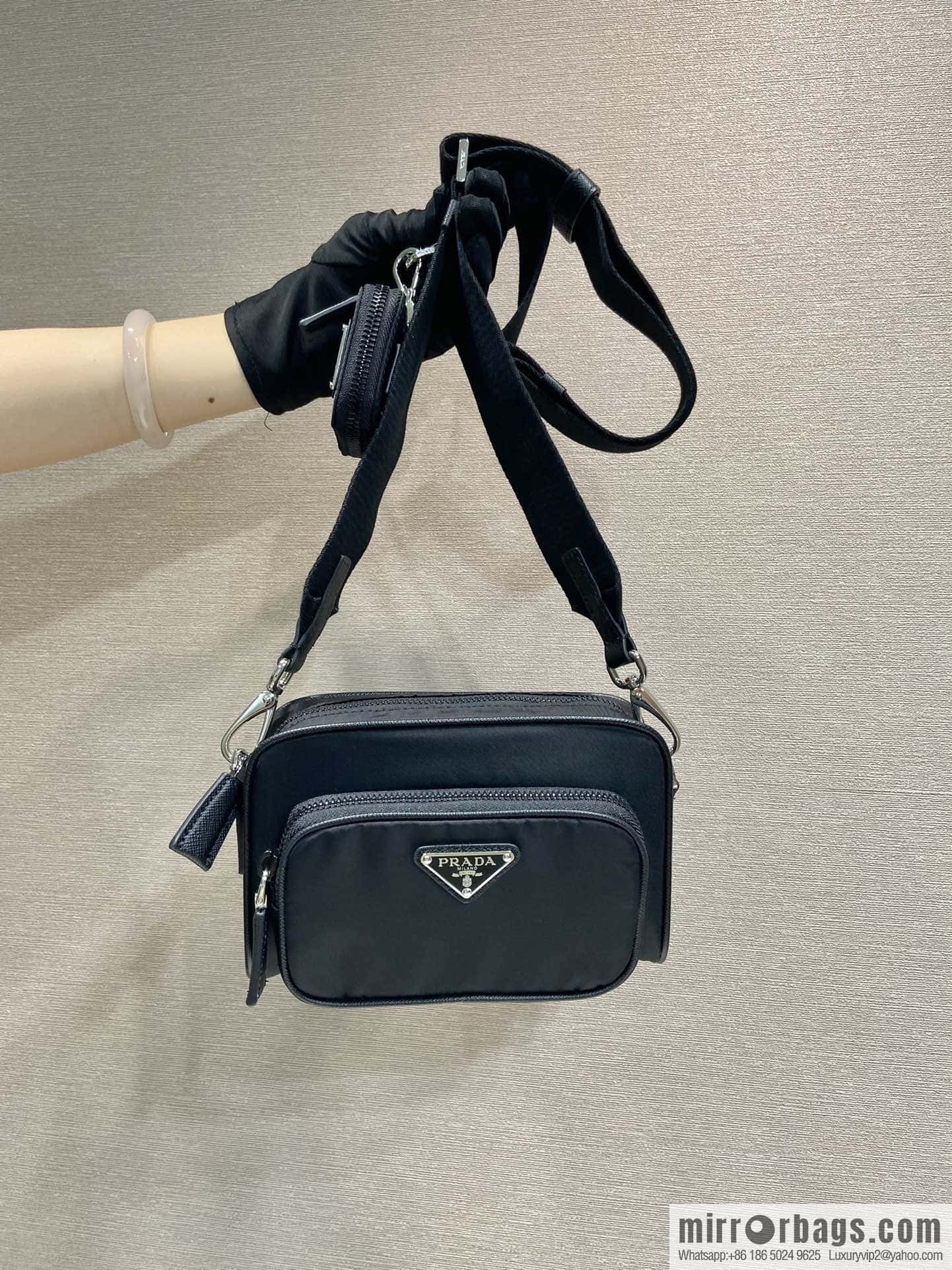 PRADA 🎉 new 🎉 2VH172 cork color🎉🎉