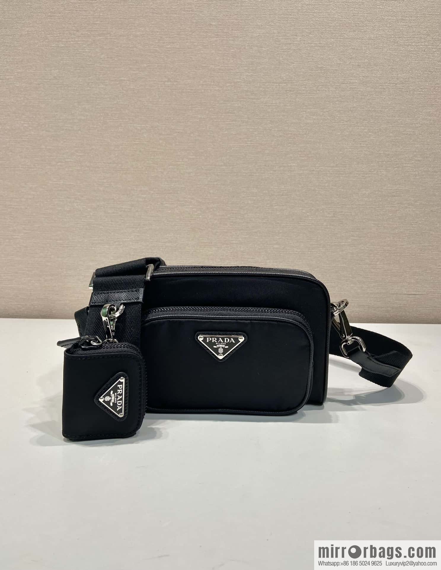PRADA 🎉 new 🎉 2VH172 cork color🎉🎉