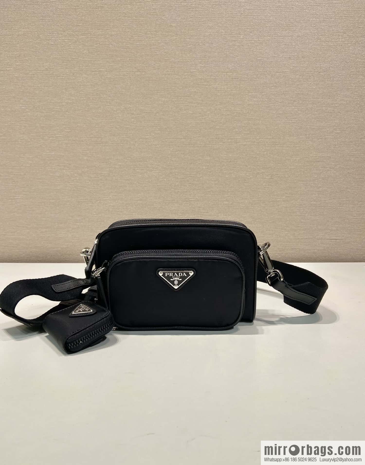 PRADA 🎉 new 🎉 2VH172 cork color🎉🎉