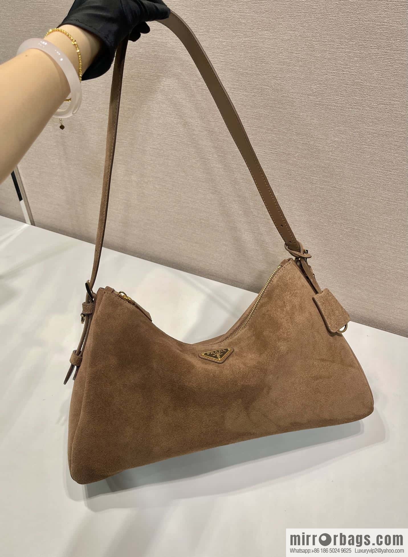 PRADA 🎉 new Aimee armpit bag 🎉 1BC228 fleece leather🎉🎉