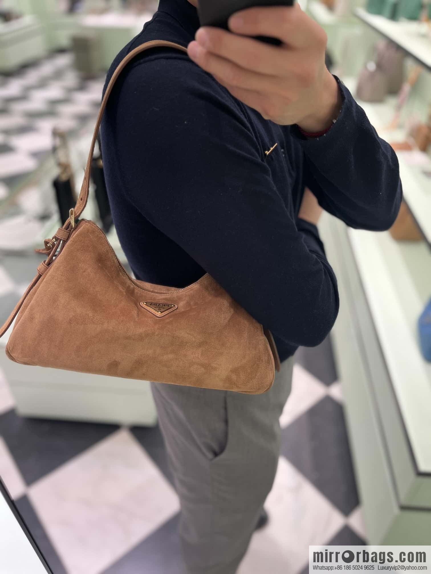 PRADA 🎉 new Aimee armpit bag 🎉 1BC229 small fleece leather🎉🎉