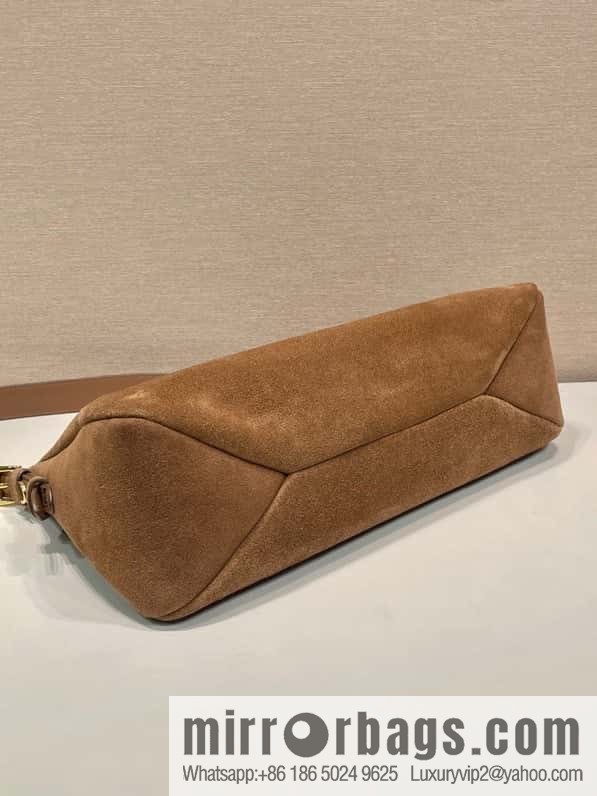 PRADA 🎉 new Aimee armpit bag 🎉 1BC229 small fleece leather🎉🎉