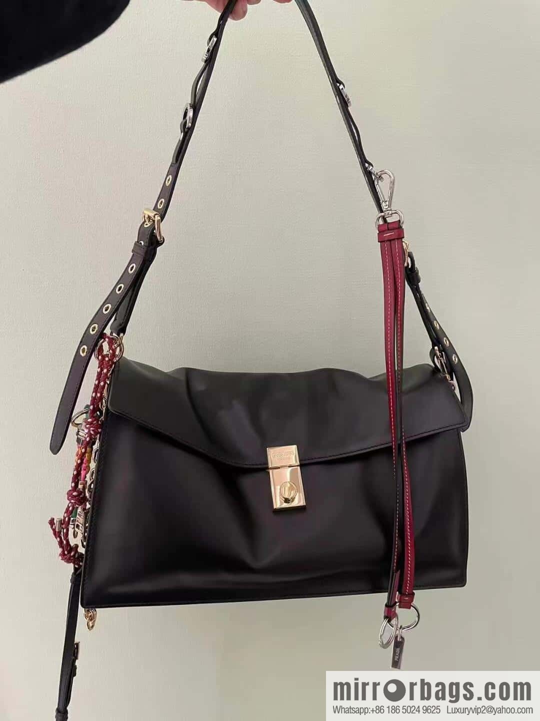 PRADA ๐ new ๐ 1BD378 large ๐๐ black