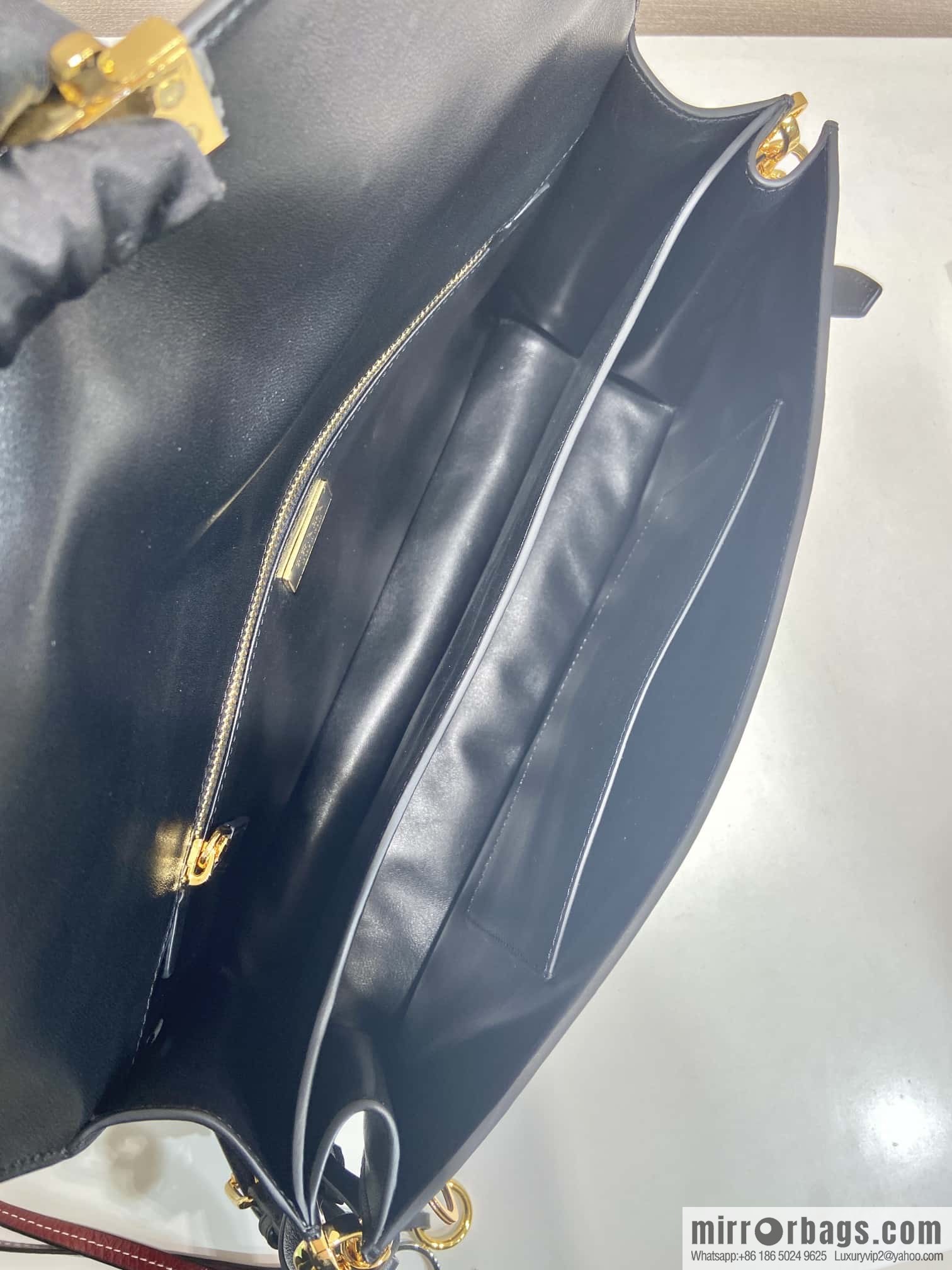 PRADA ๐ new ๐ 1BD378 large ๐๐ black
