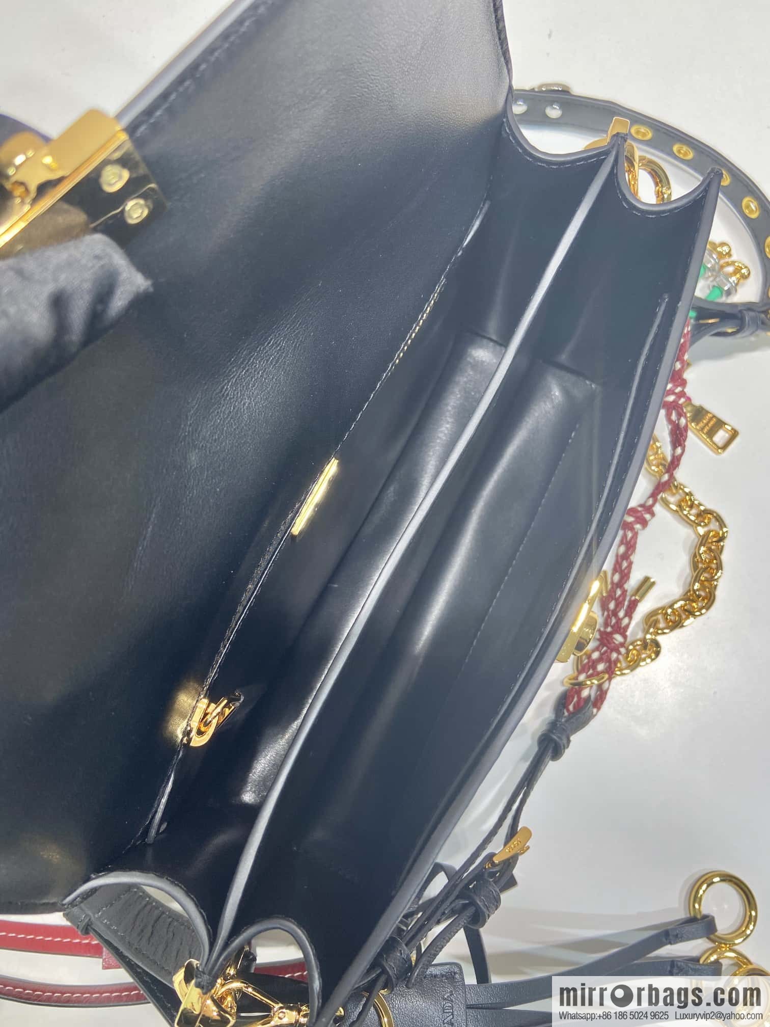 PRADA ๐ New ๐ 1BD379 Small ๐๐ Black