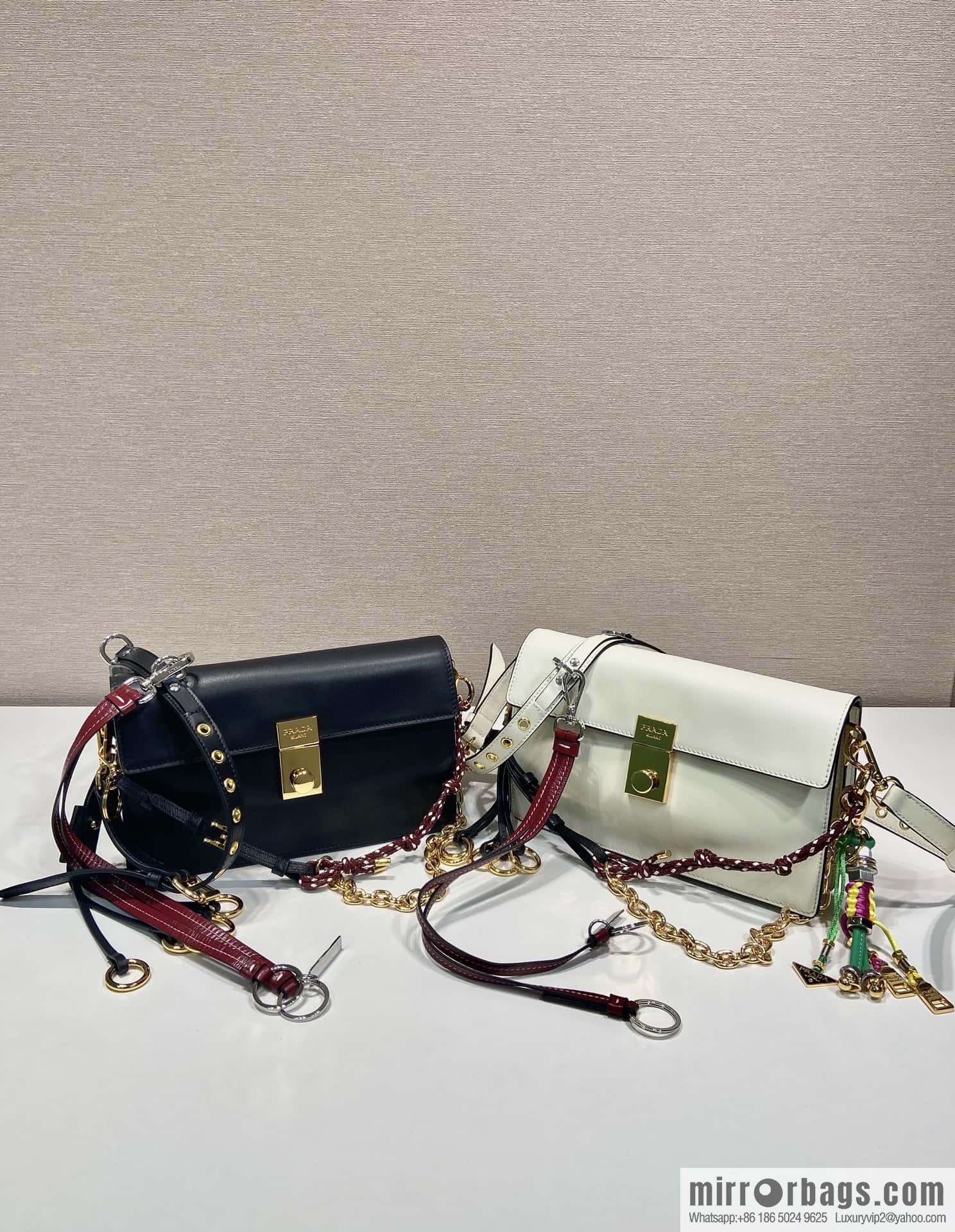 PRADA 🎉 New 🎉 1BD379 S 🎉🎉 White