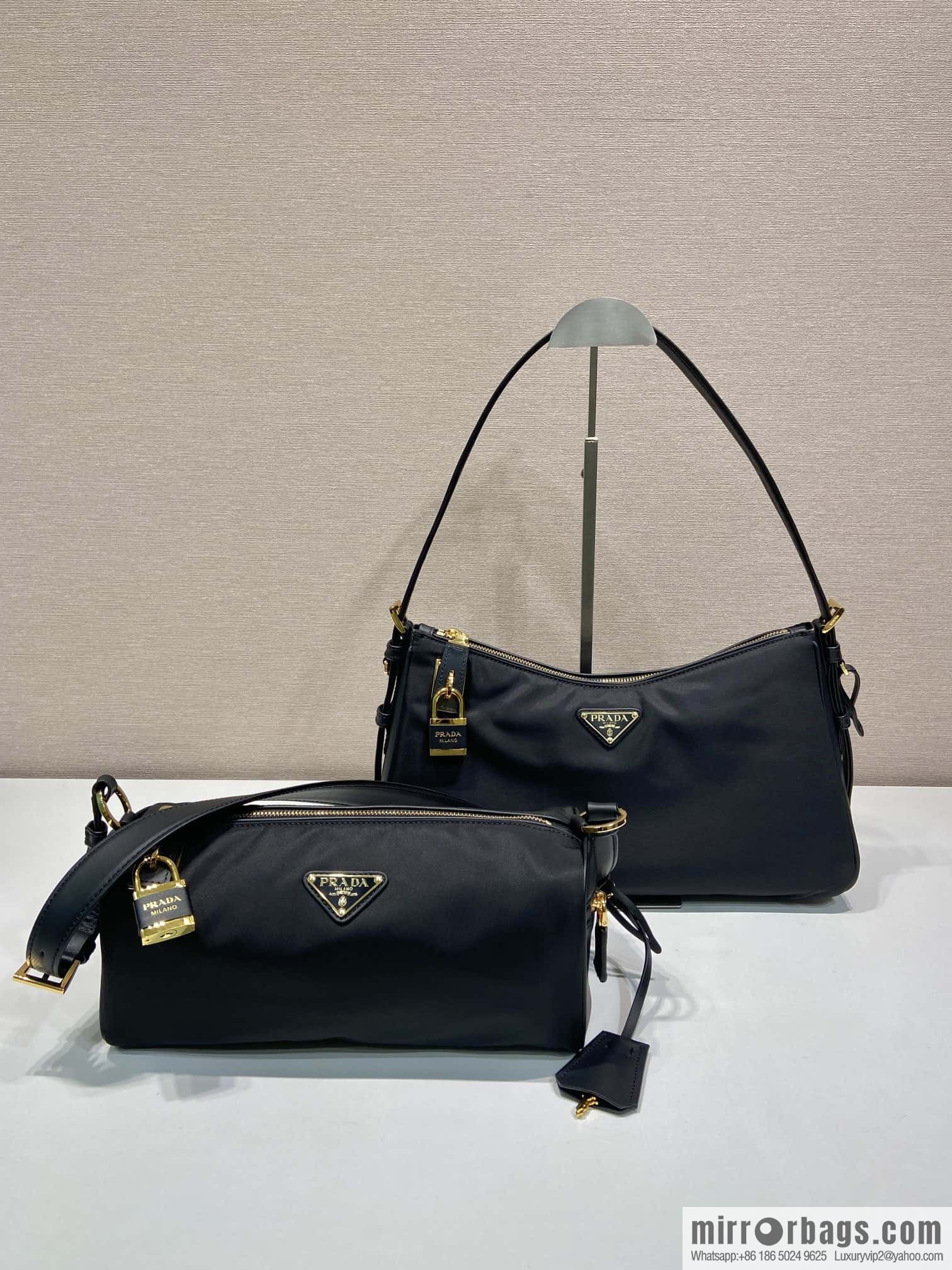 PRADA 🎉 new 🎉 1BC233 nylon lock bag🎉