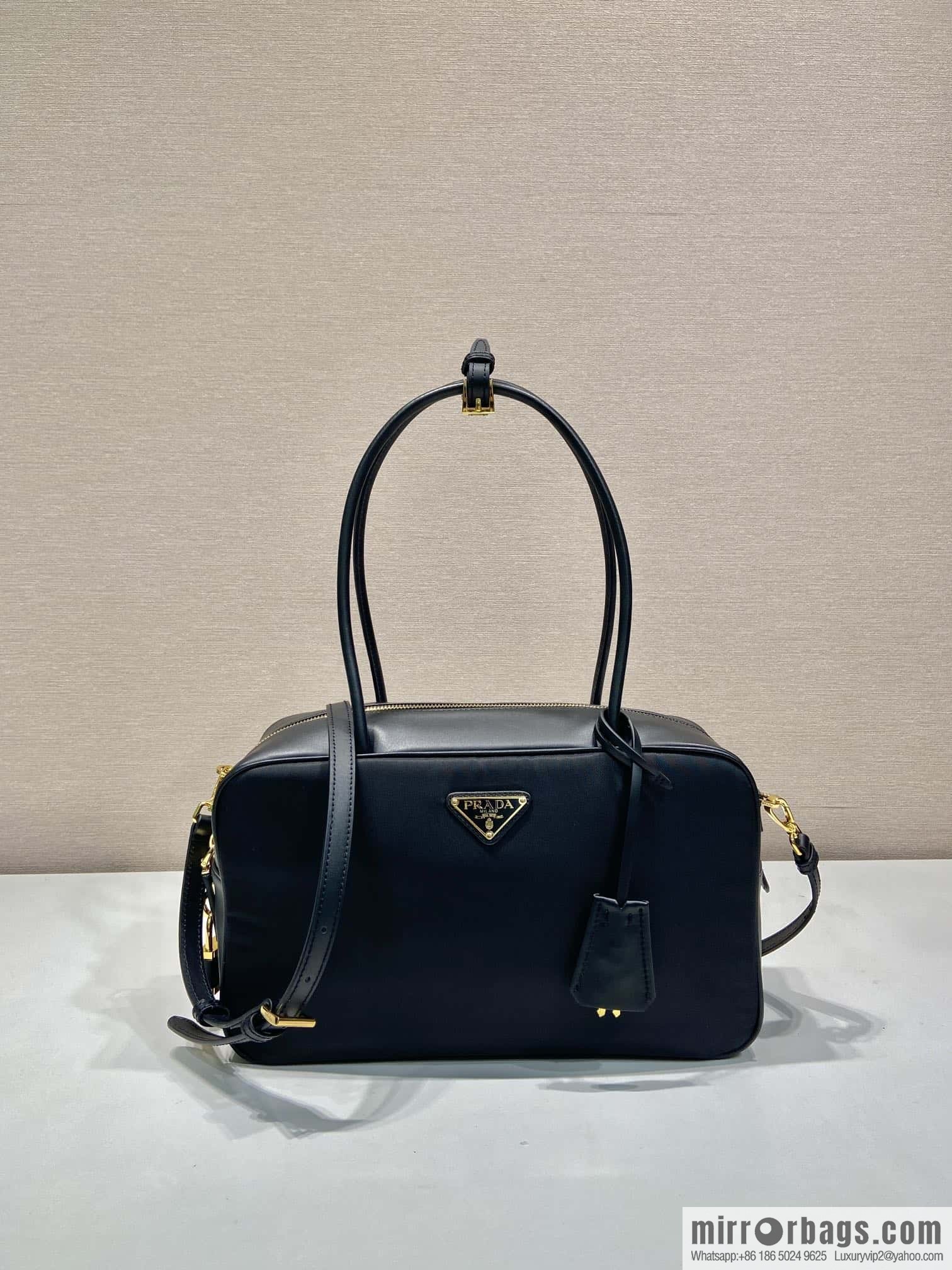 PRADA ๐ new ๐ 1BB132 nylon lock bag๐๐