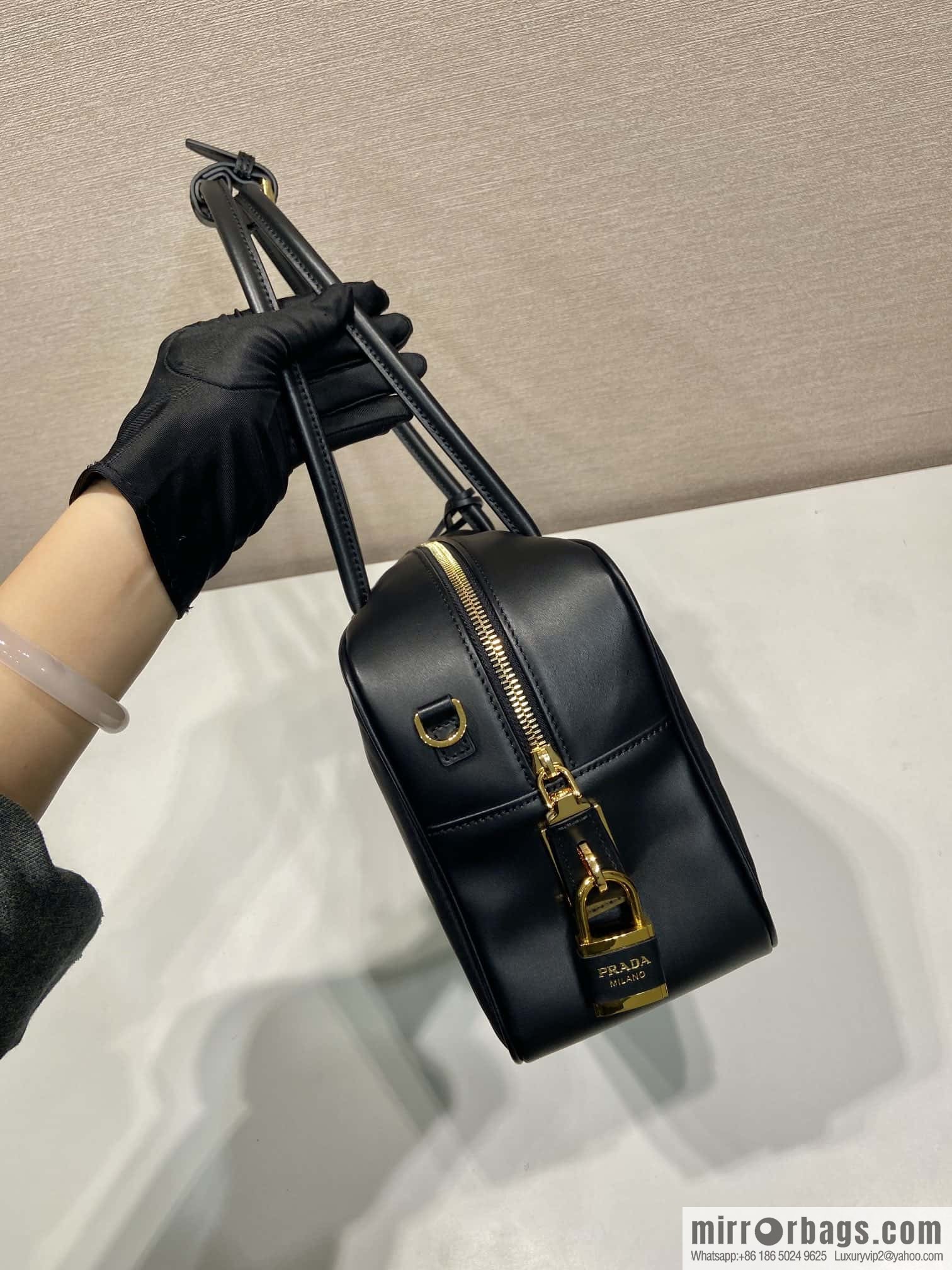 PRADA ๐ new ๐ 1BB132 nylon lock bag๐๐