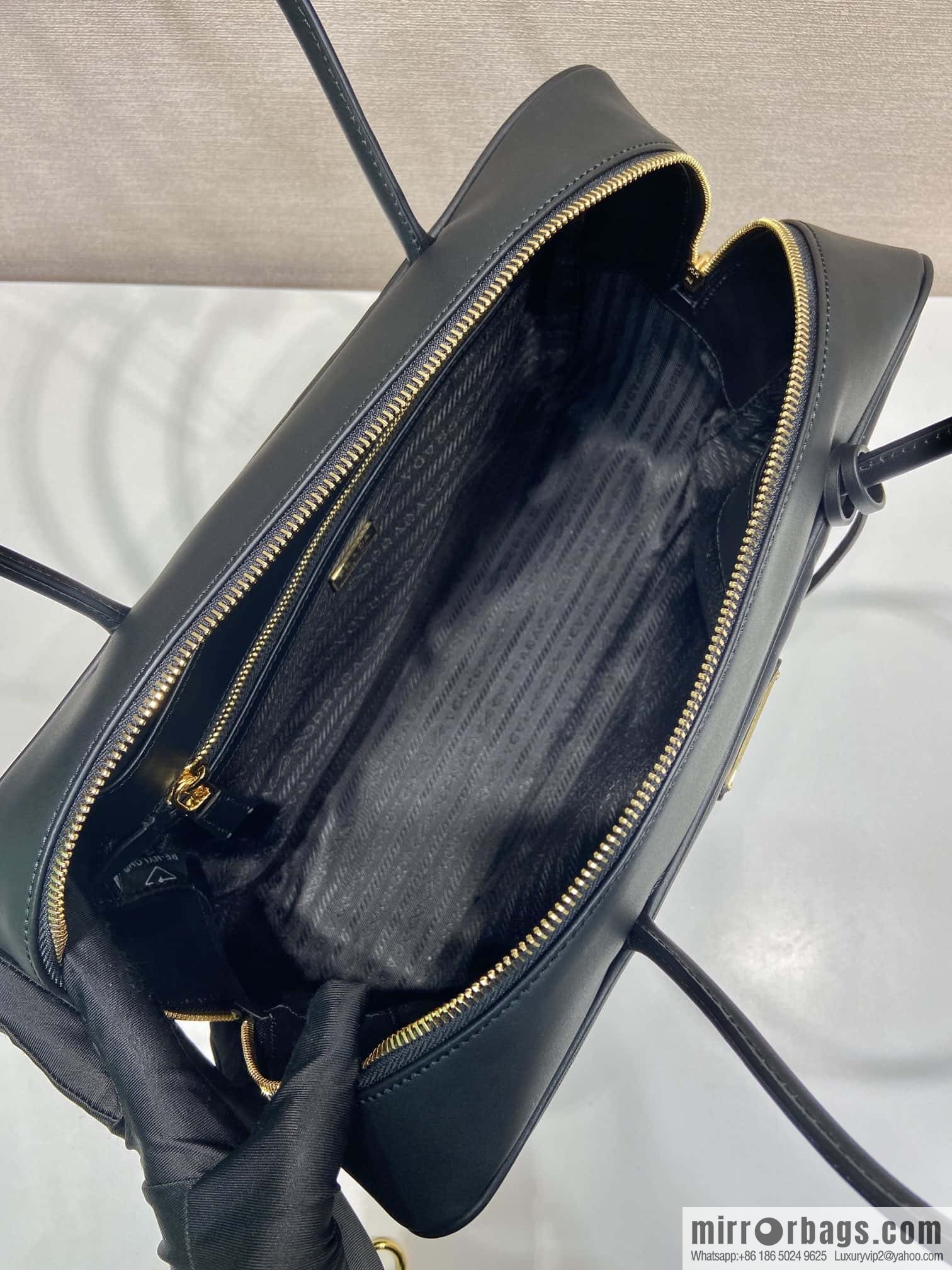 PRADA ๐ lock bag ๐ 1BB131 L๐๐