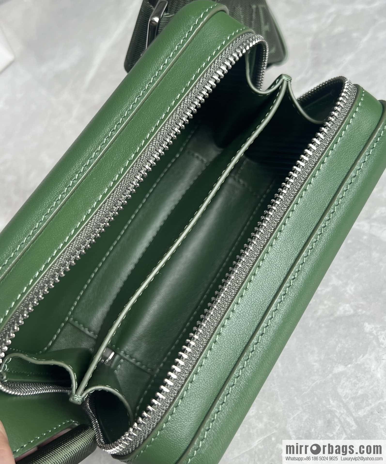 LOEWE Luo Jia Smooth Cow Leather Molded Sling Crossbody Bag 0902 Green