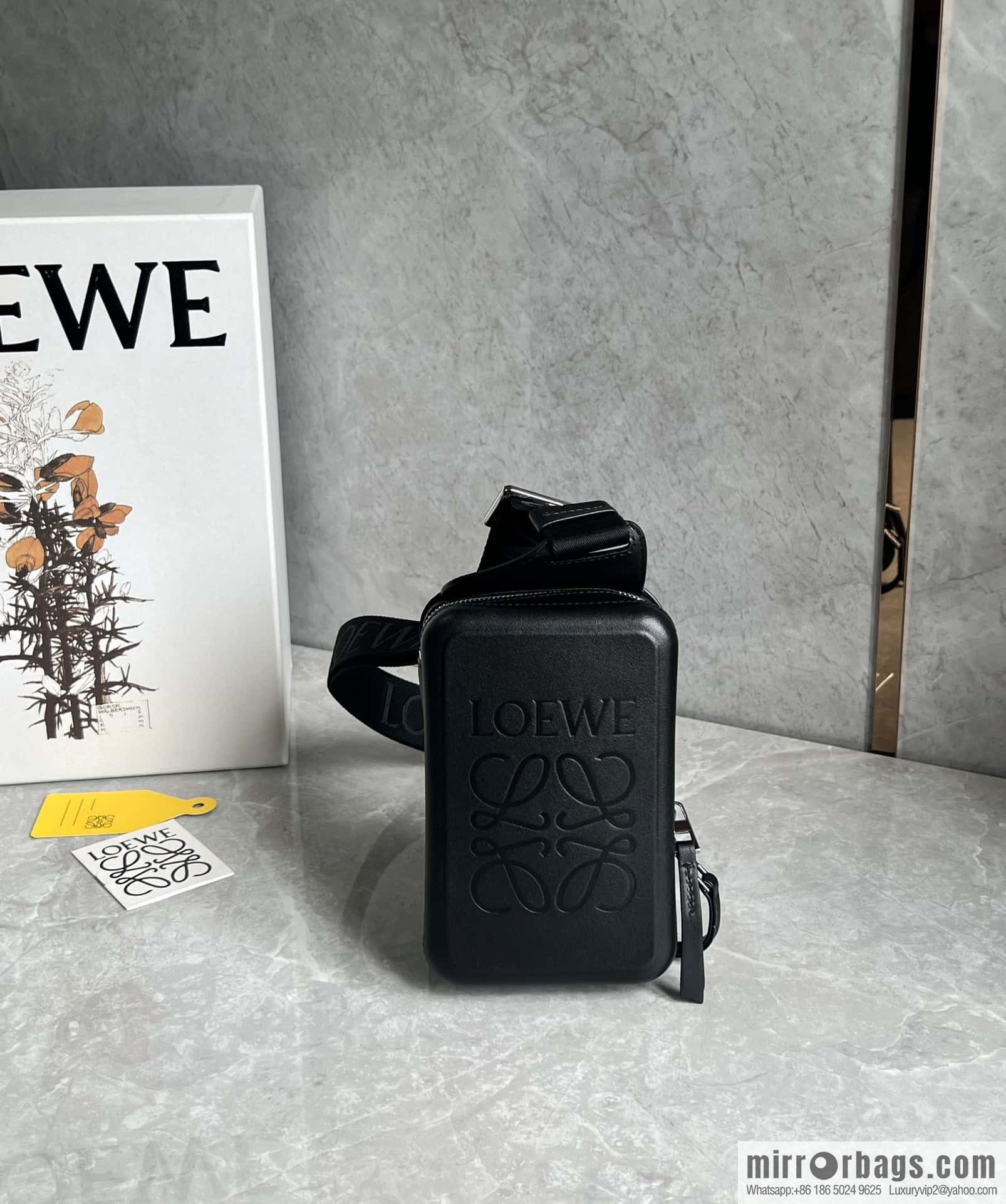 LOEWE Luo Jia Smooth Cow Leather Molded Sling Crossbody Bag 0902 Black