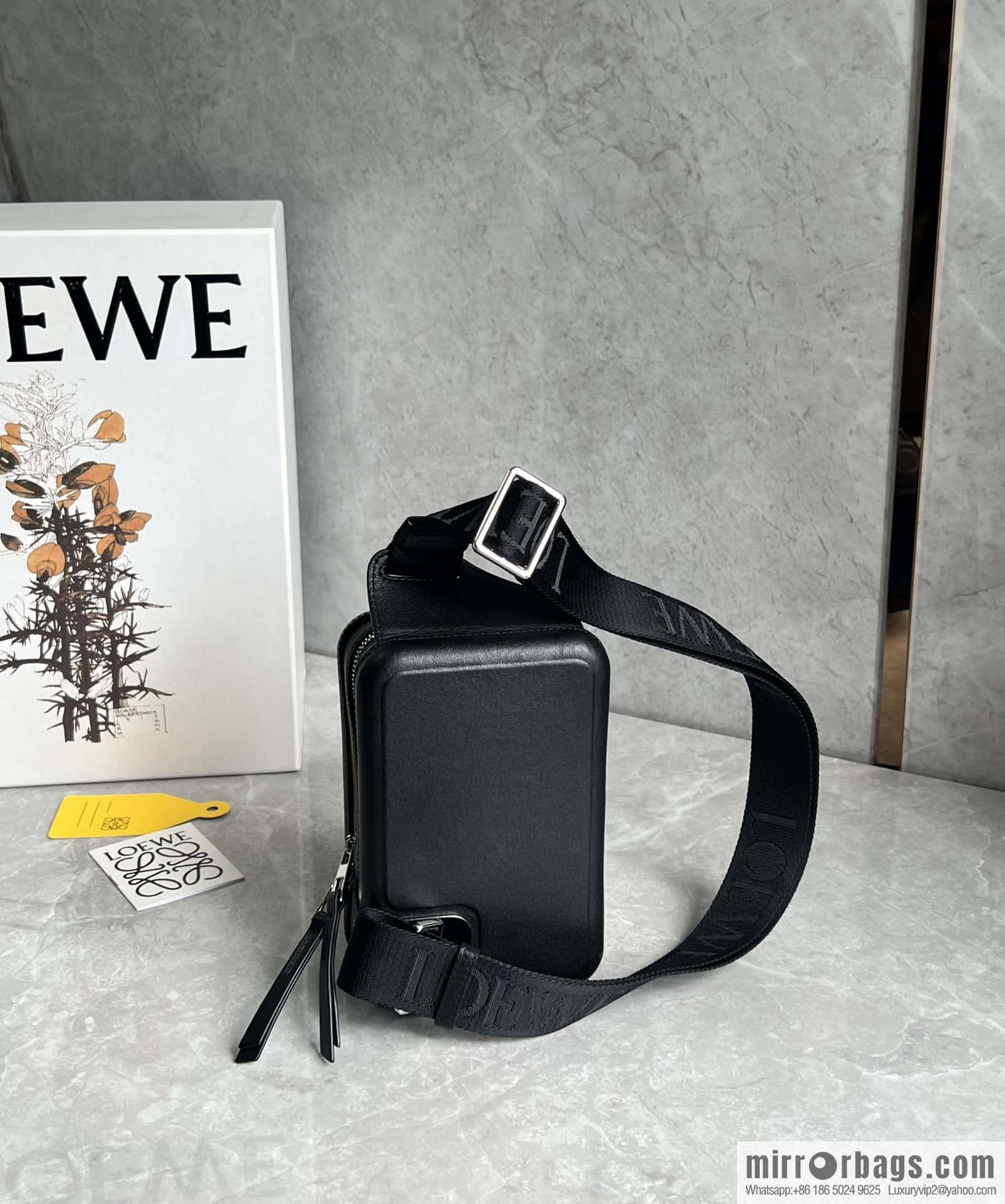 LOEWE Luo Jia Smooth Cow Leather Molded Sling Crossbody Bag 0902 Black
