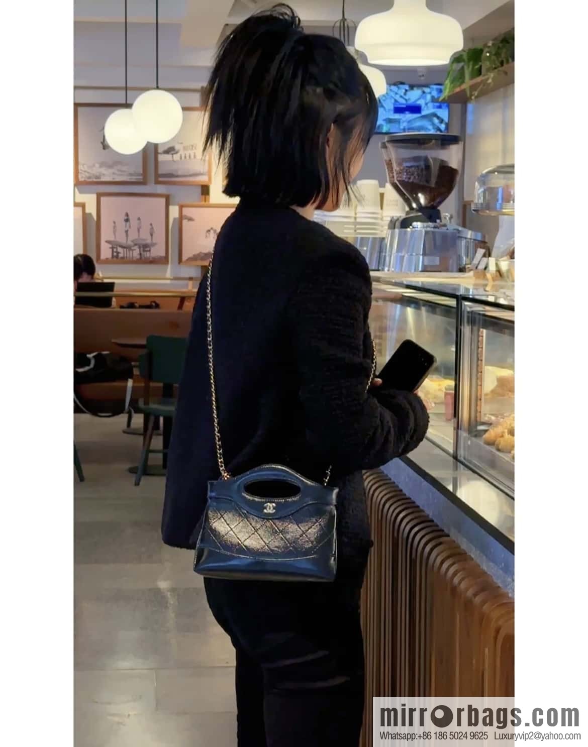 Chanel 24C horizontal 31bag nano leather, black ➿ AP3656