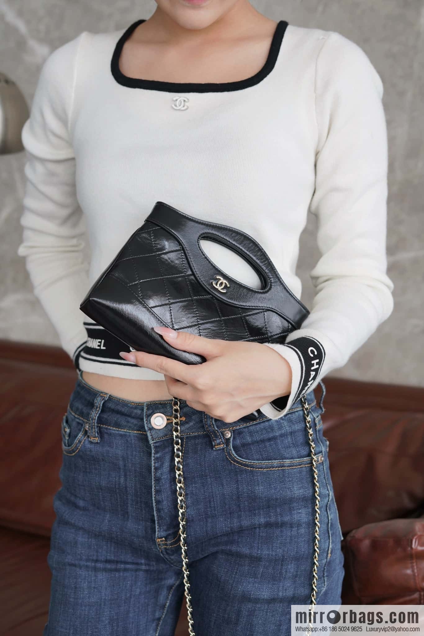 Chanel 24C horizontal 31bag nano leather, black ➿ AP3656