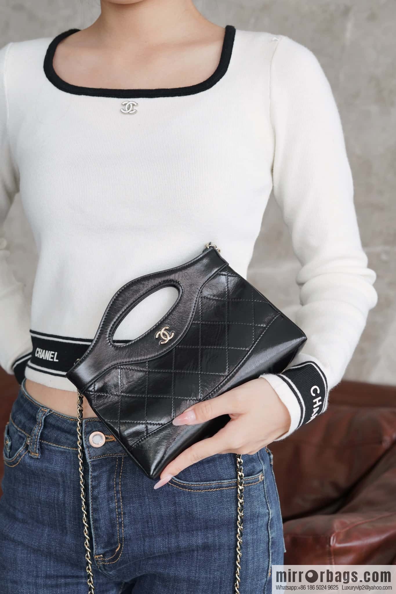 Chanel 24C horizontal 31bag nano leather, black ➿ AP3656