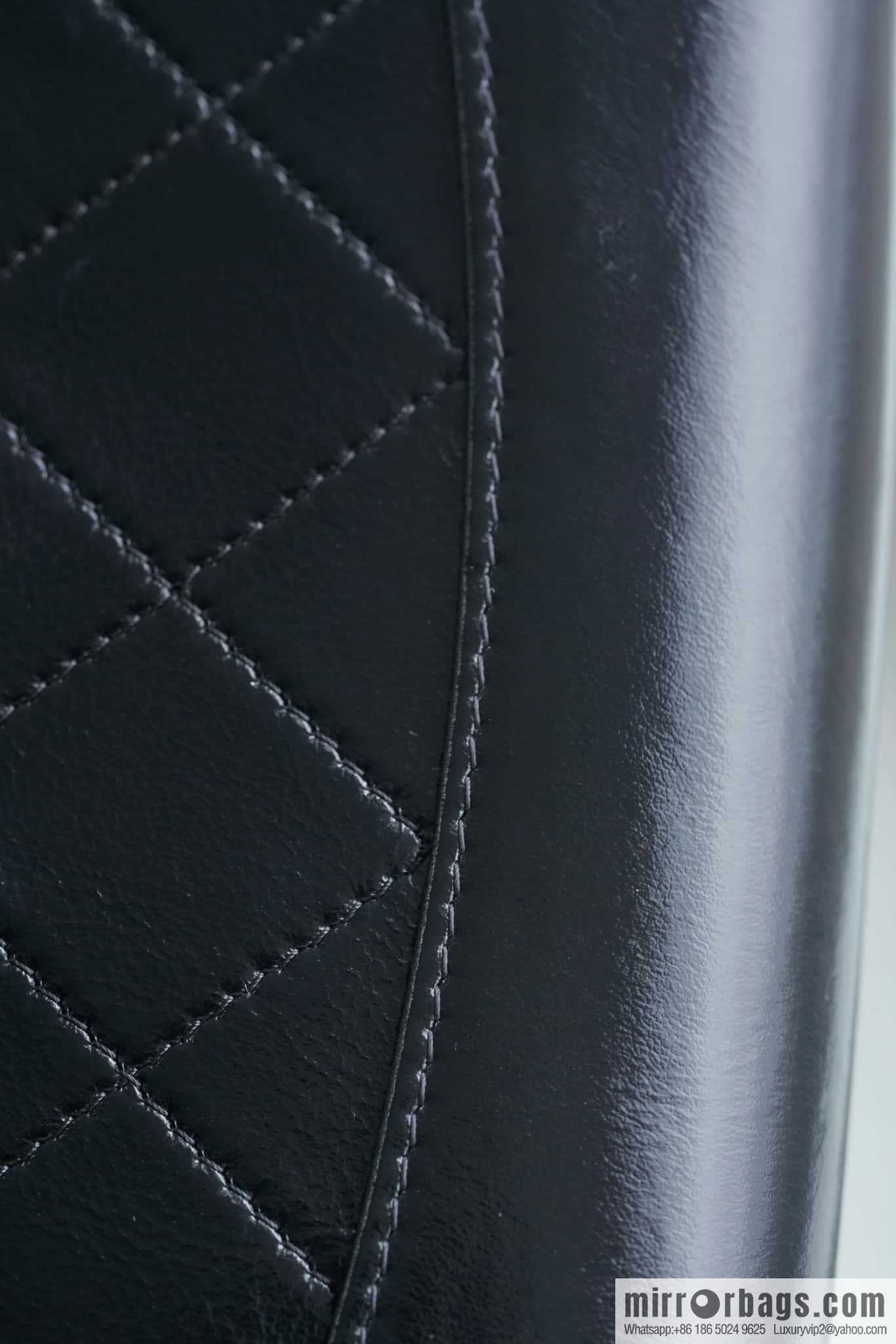 Chanel 24C horizontal 31bag nano leather, black ➿ AP3656