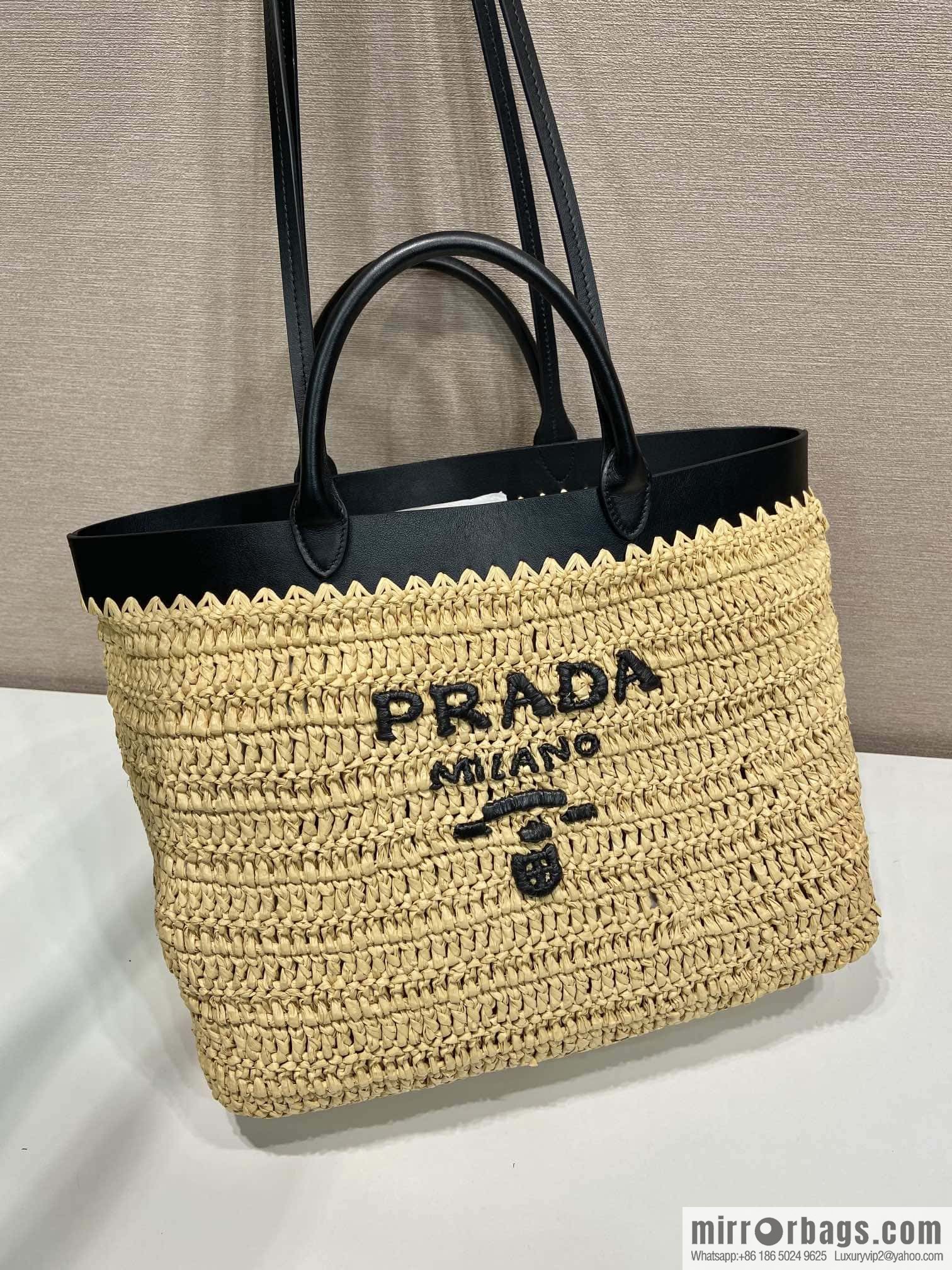 PRADA 🎉 new tote woven bag 🎉 1BG499 large🎉🎉