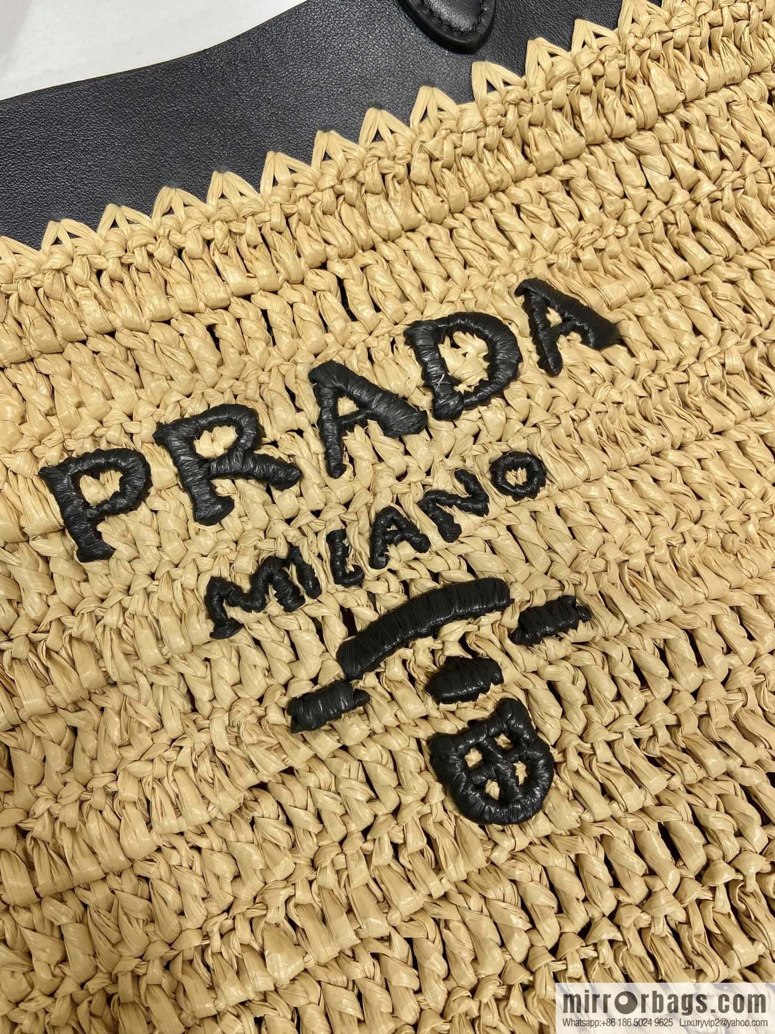 PRADA 🎉 new tote woven bag 🎉 1BG499 large🎉🎉