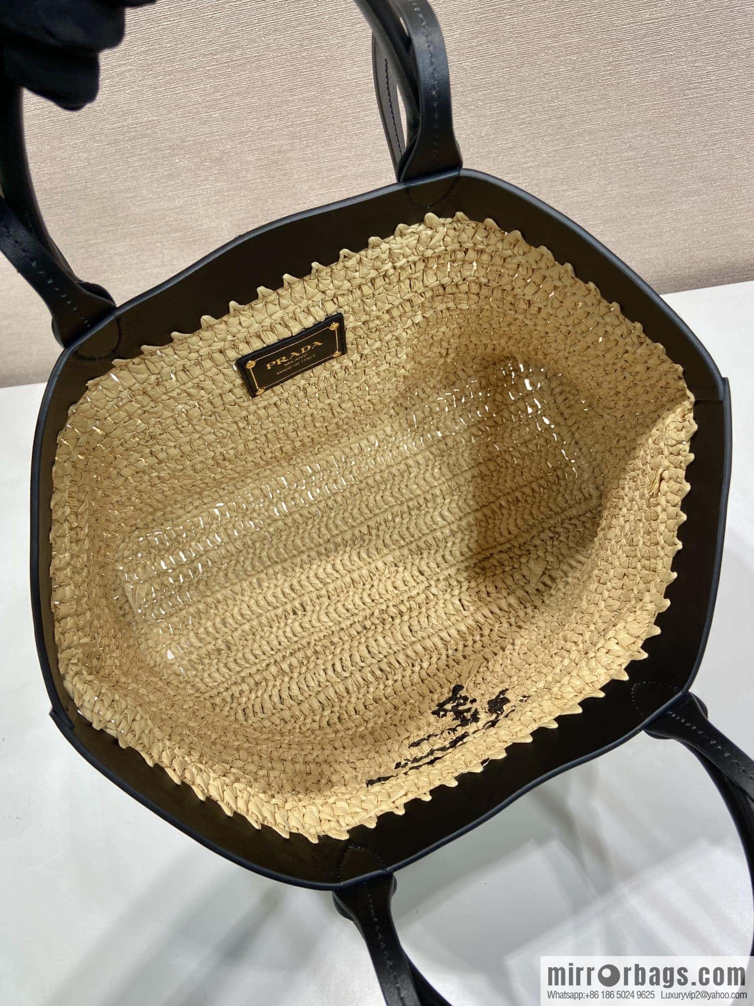 PRADA 🎉 new tote woven bag 🎉 1BG499 large🎉🎉