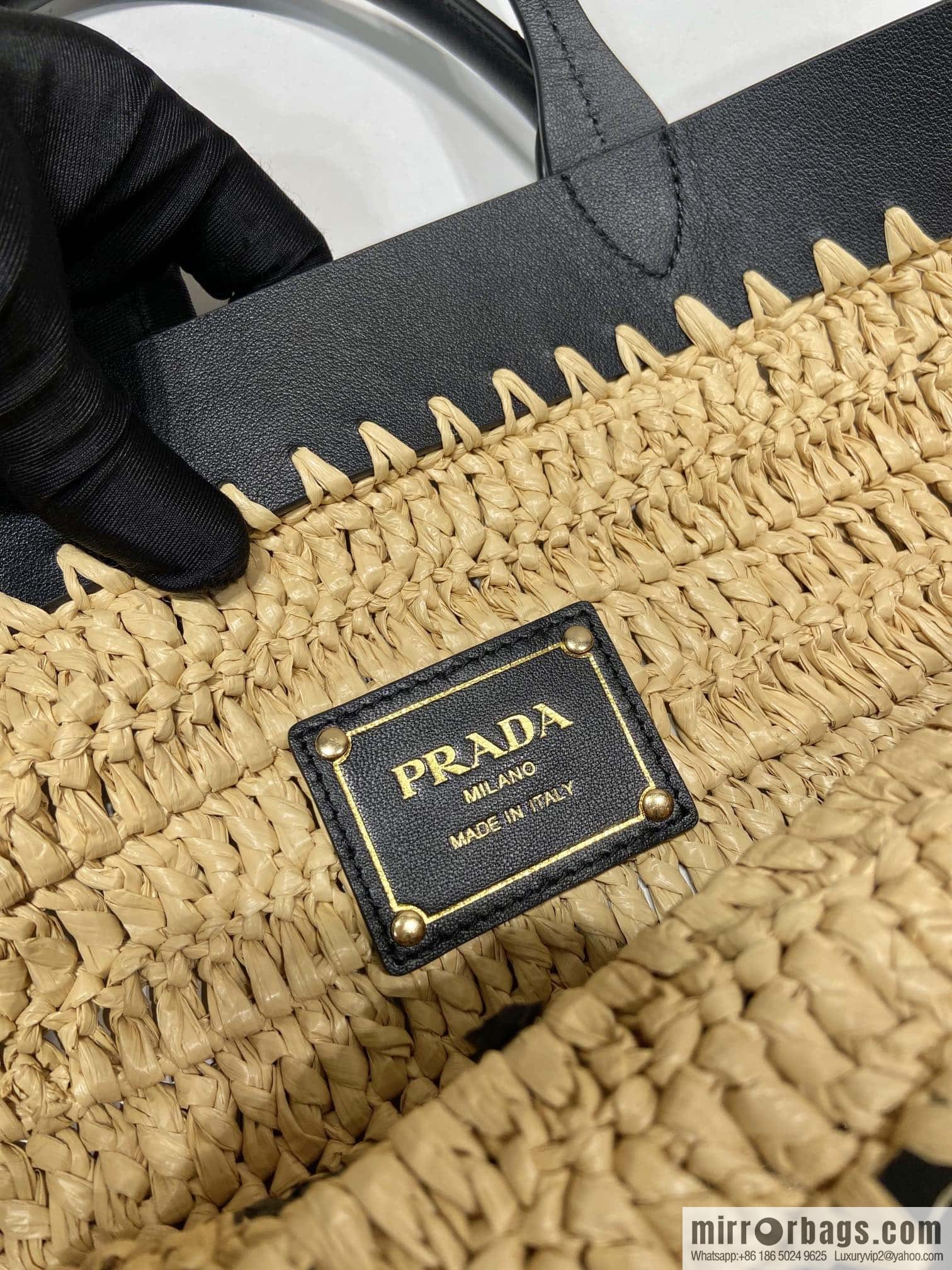 PRADA 🎉 new tote woven bag 🎉 1BG499 large🎉🎉