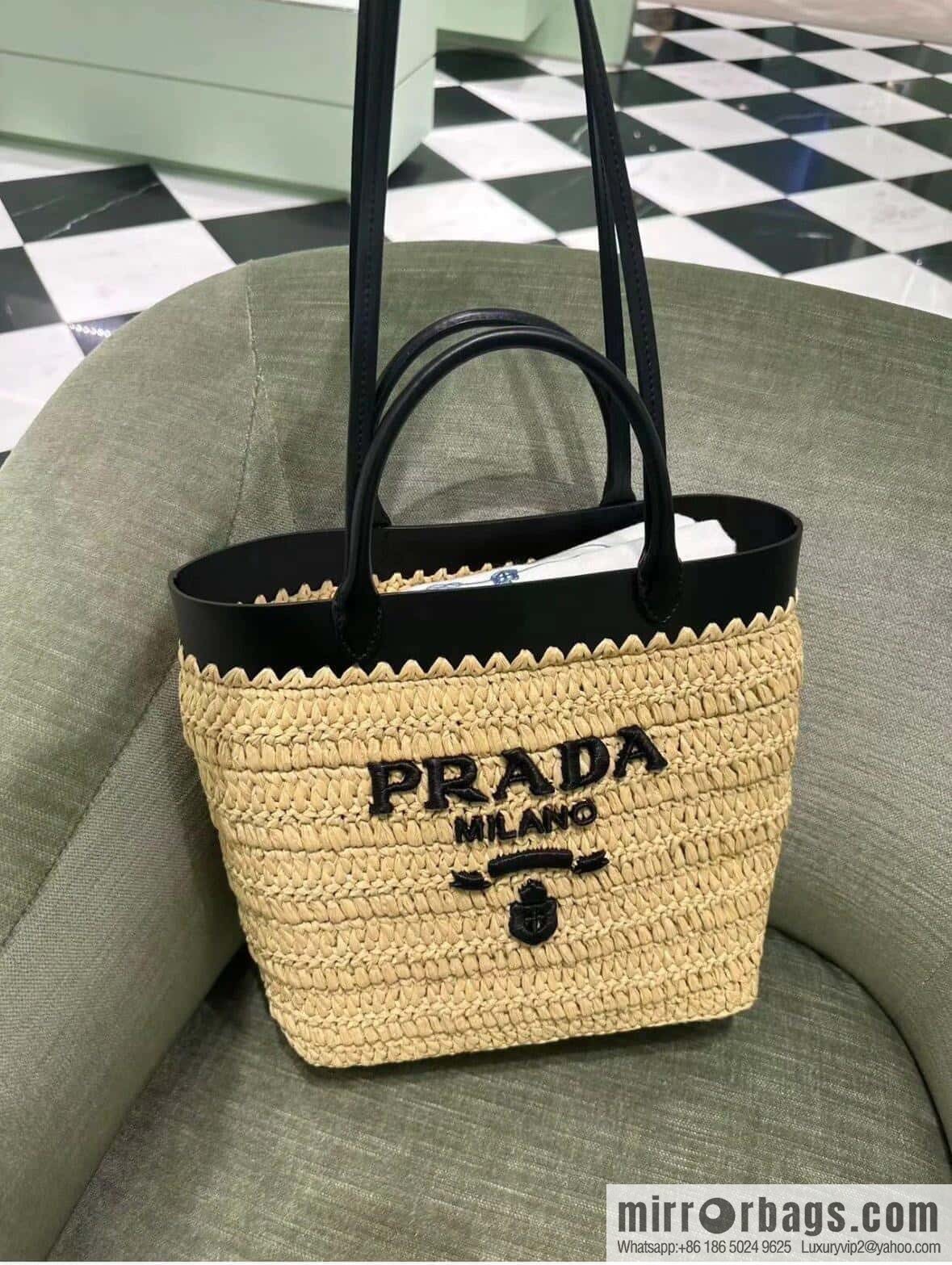 PRADA 🎉 new tote woven bag 🎉 1BG500M🎉🎉
