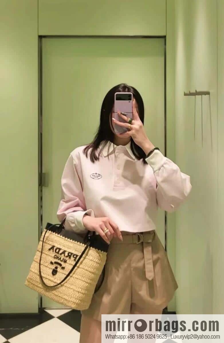 PRADA 🎉 new tote woven bag 🎉 1BG500M🎉🎉