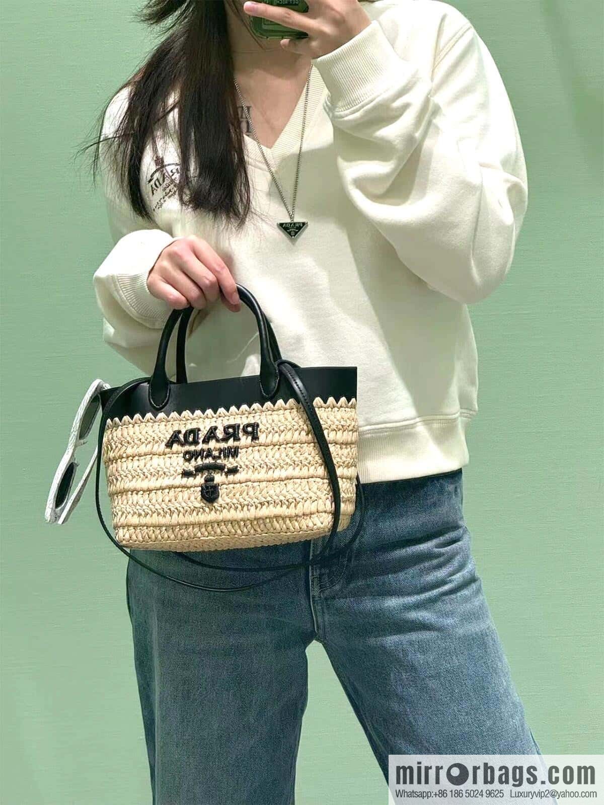PRADA 🎉 new tote woven bag 🎉 1BG501 small🎉🎉
