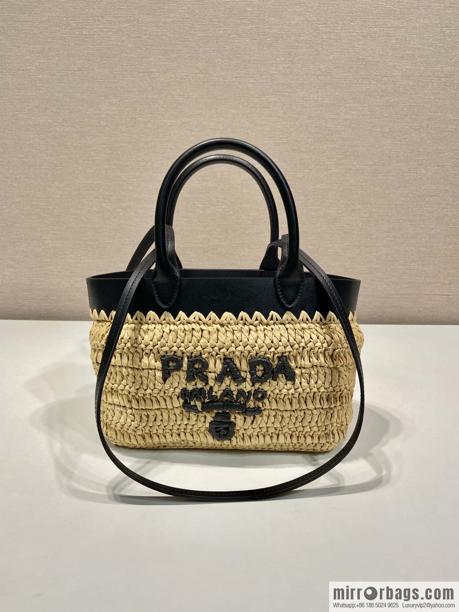 PRADA 🎉 new tote woven bag 🎉 1BG501 small🎉🎉