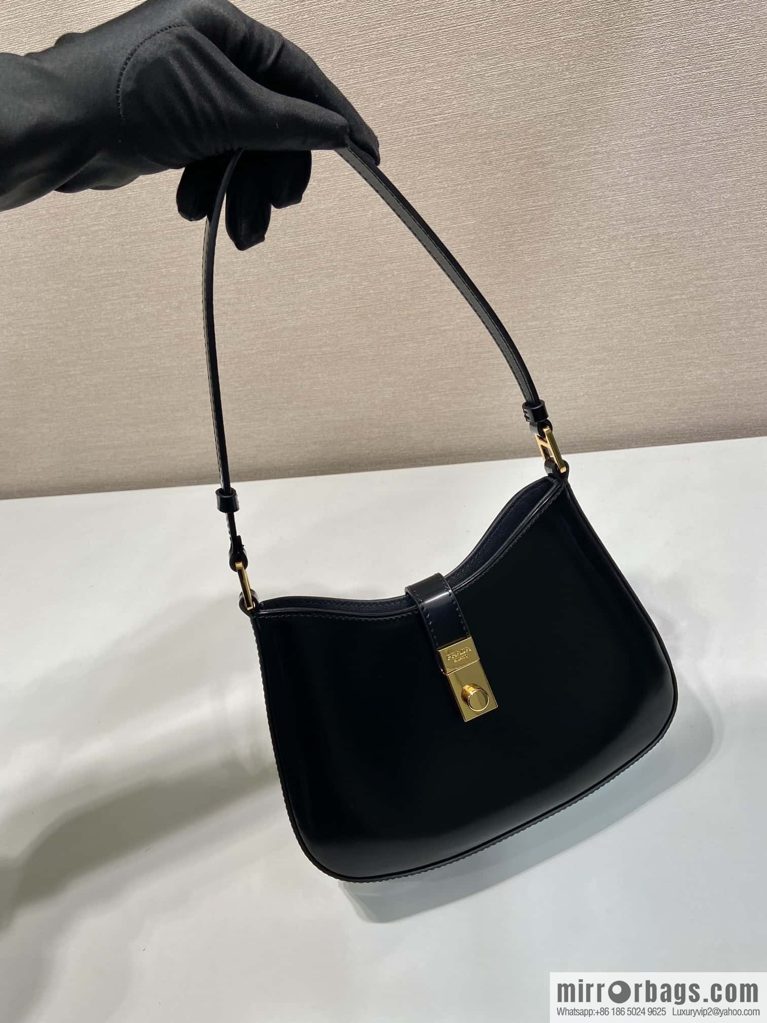 PRADA 🎉 new armpit bag 🎉🎉 1BC169A 🎉🎉 black