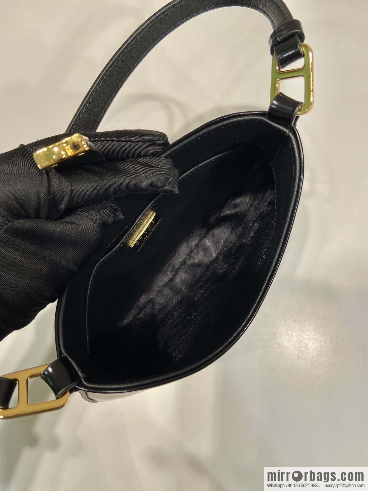 PRADA 🎉 new armpit bag 🎉🎉 1BC169A 🎉🎉 black