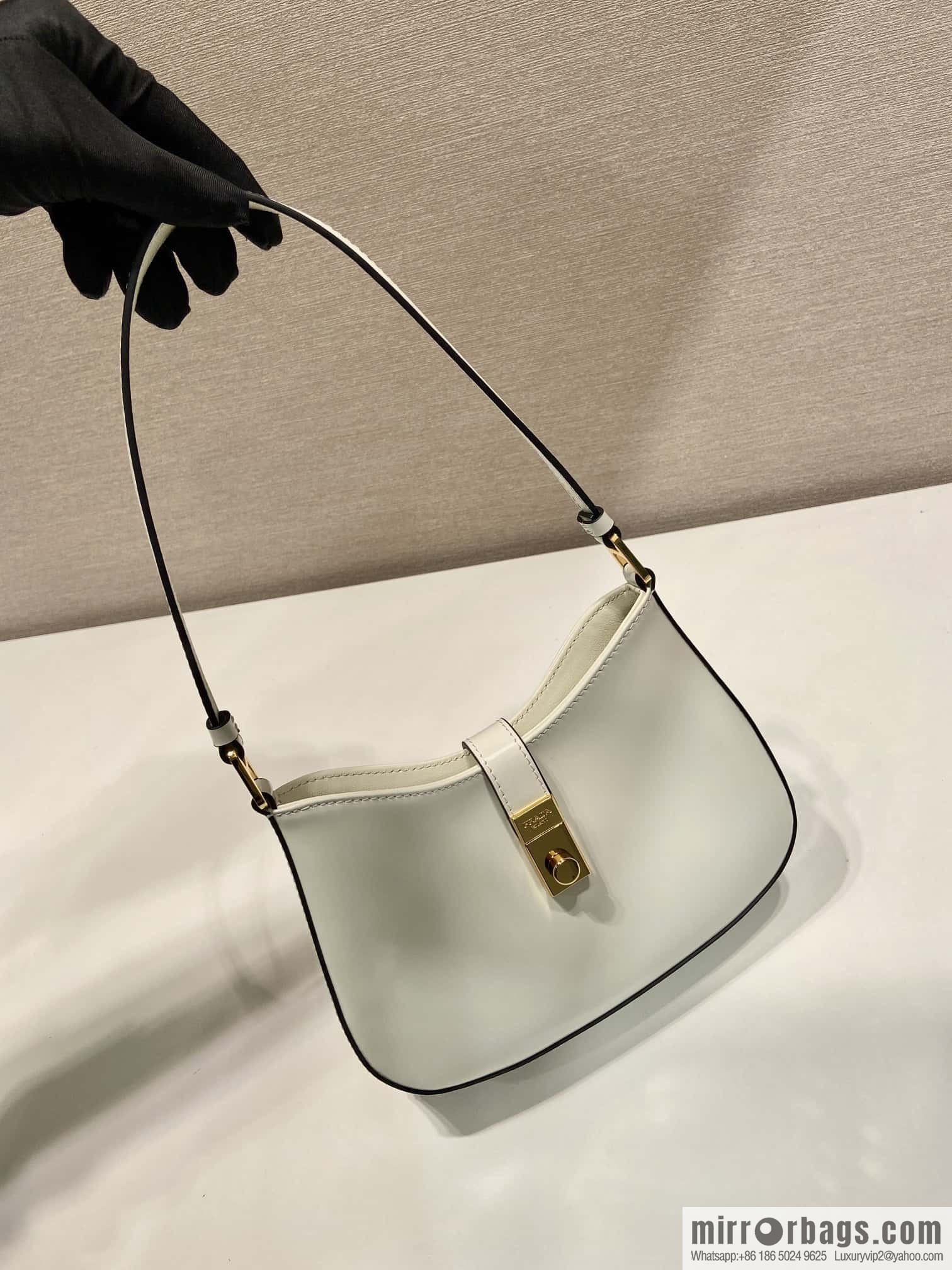PRADA 🎉 new armpit bag 🎉🎉 1BC169A 🎉🎉 white