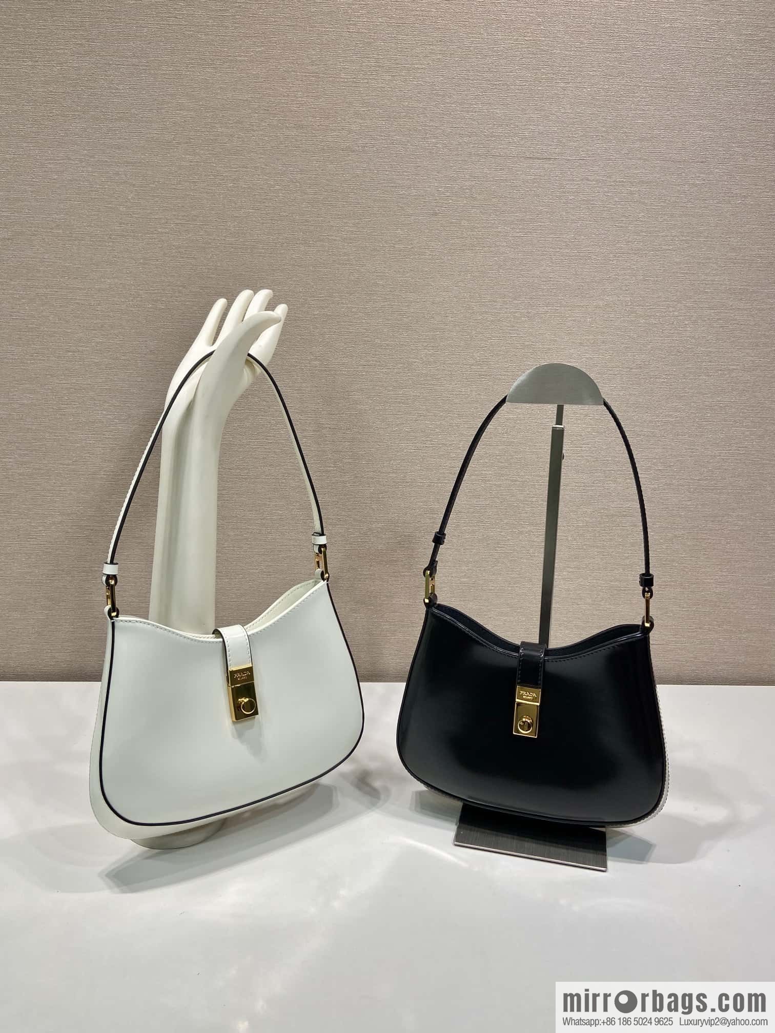 PRADA 🎉 new armpit bag 🎉🎉 1BC169A 🎉🎉 white