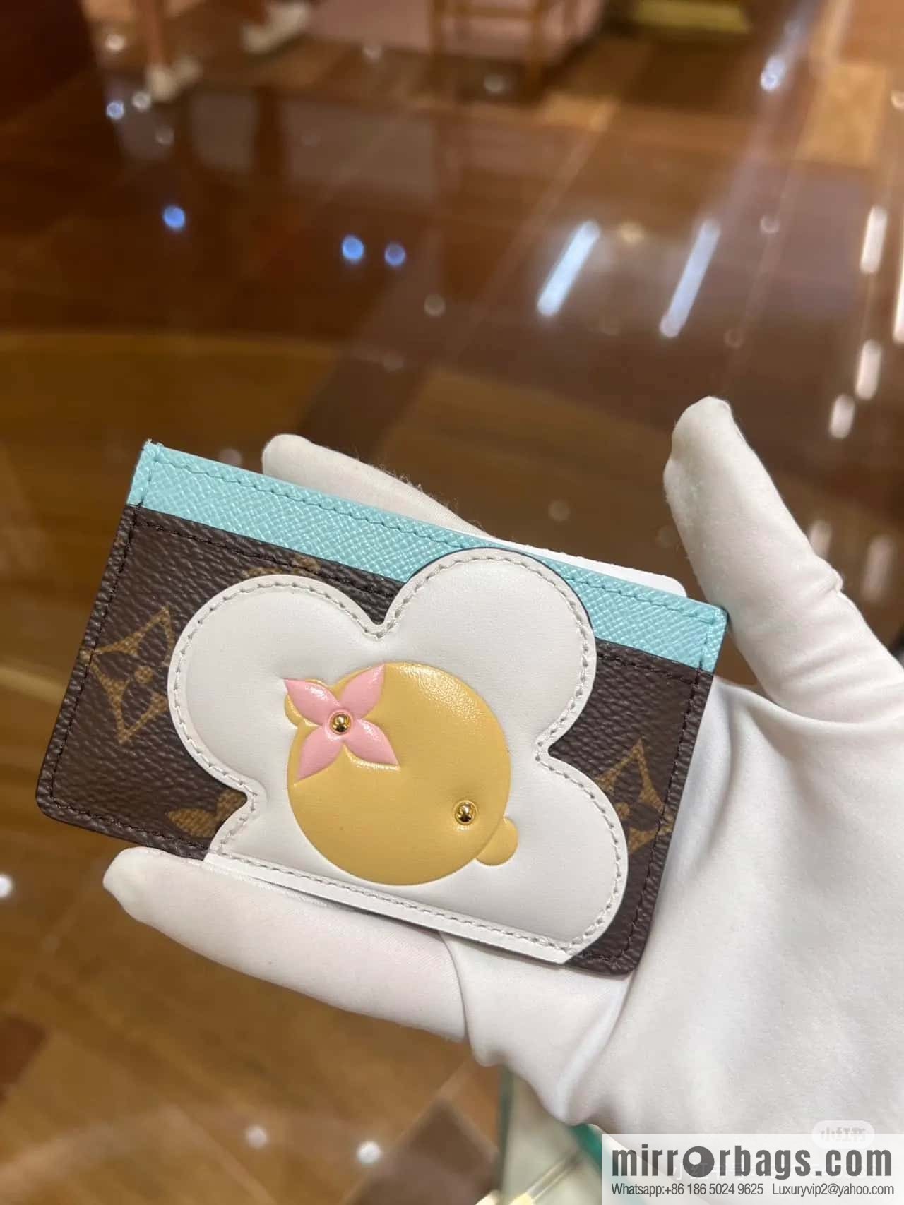 [Boutique‑grade] M12213 presbyopia blue, Christmas card bag wallet series LV CHARMS card holder