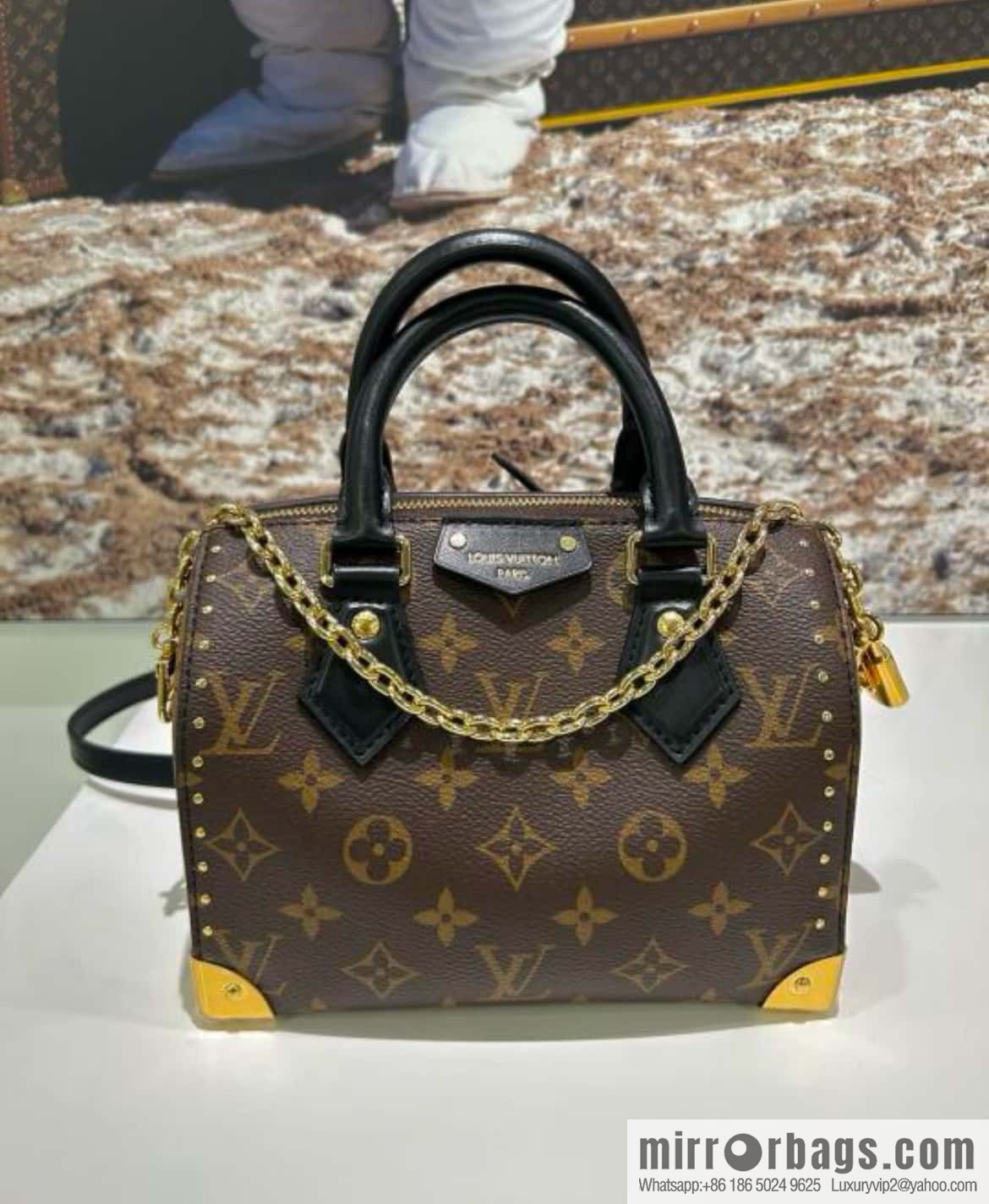 [Boutique‑grade] M13146 presbyopia black leather, catwalk pillow bag series Speedy 20 rivet show Lv pillow
