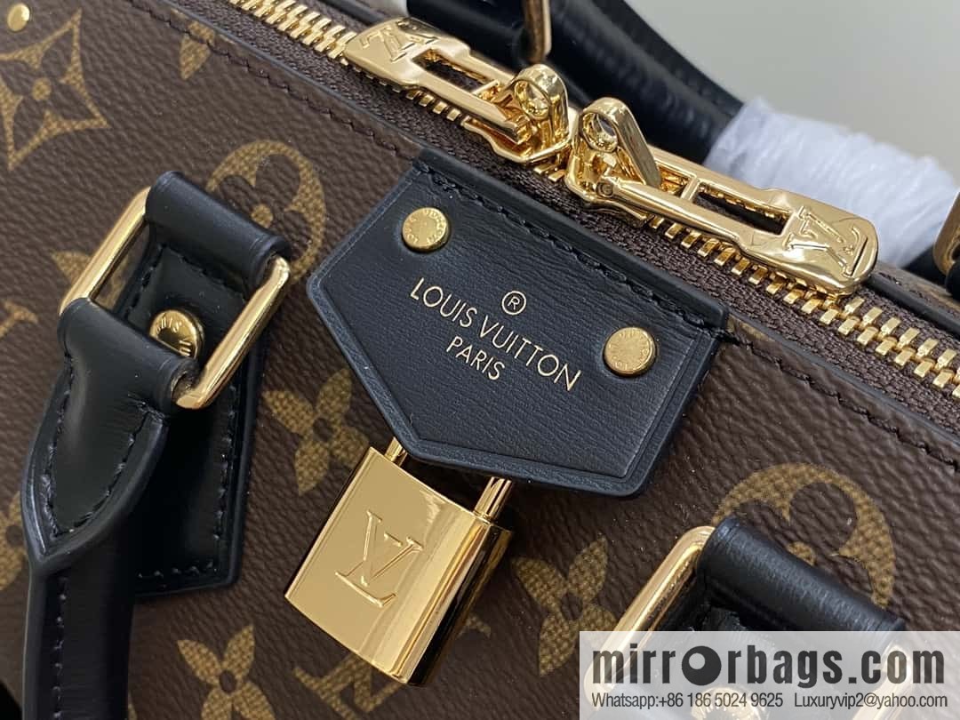 [Boutique‑grade] M13146 presbyopia black leather, catwalk pillow bag series Speedy 20 rivet show Lv pillow