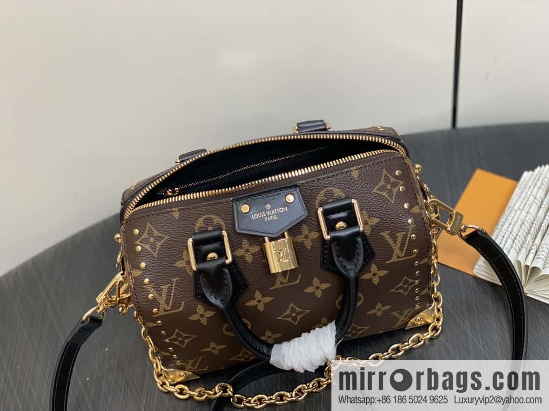 [Boutique‑grade] M13146 presbyopia black leather, catwalk pillow bag series Speedy 20 rivet show Lv pillow