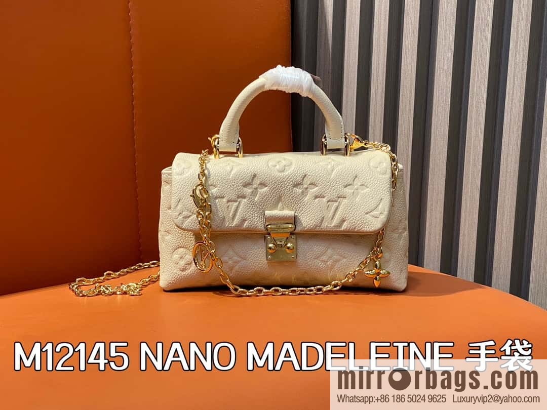 [Boutique‑grade] M12145 milky white full leather embossed, chain bag handbag series, the new NANO MADELEINE handbag of the season