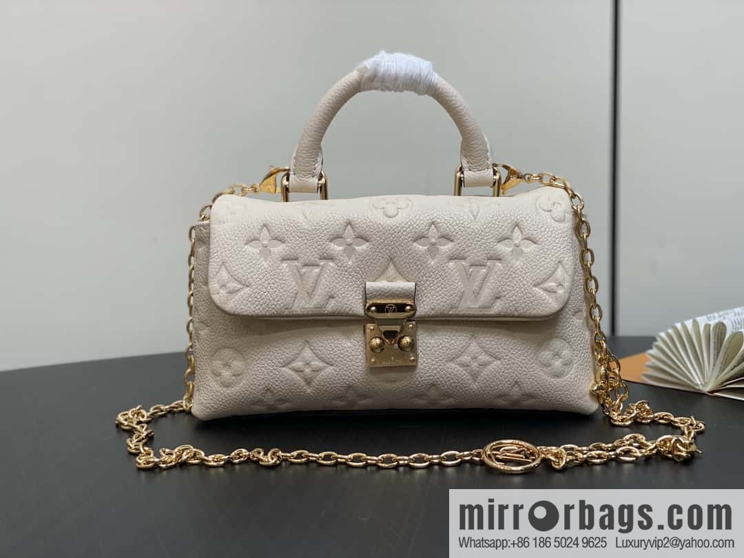 [Boutique‑grade] M12145 milky white full leather embossed, chain bag handbag series, the new NANO MADELEINE handbag of the season