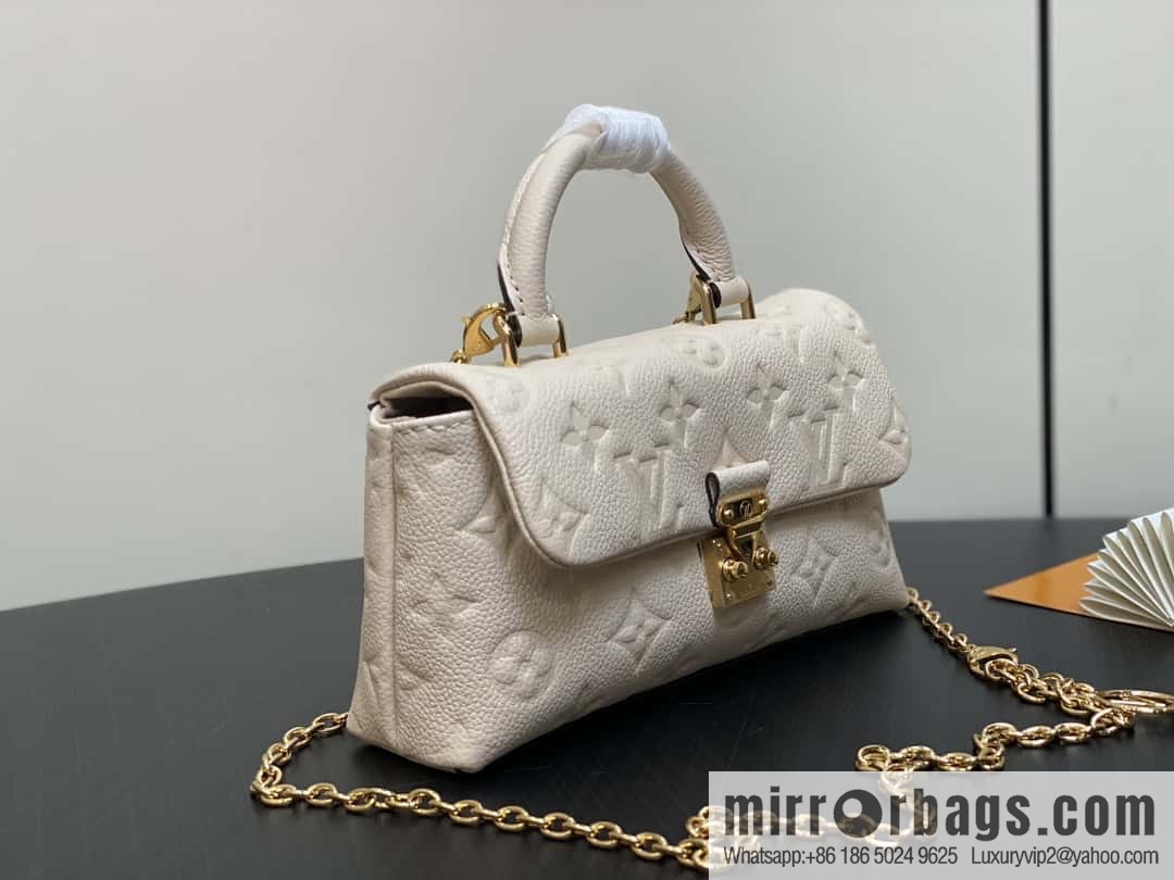 [Boutique‑grade] M12145 milky white full leather embossed, chain bag handbag series, the new NANO MADELEINE handbag of the season
