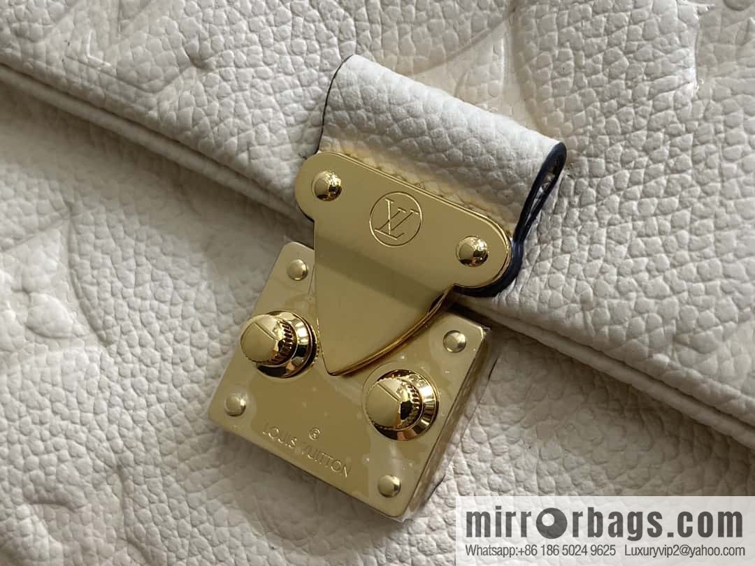 [Boutique‑grade] M12145 milky white full leather embossed, chain bag handbag series, the new NANO MADELEINE handbag of the season