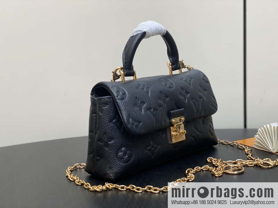 [Boutique‑grade] M12144 black full leather embossed, chain bag handbag series, the new NANO MADELEINE handbag of the season